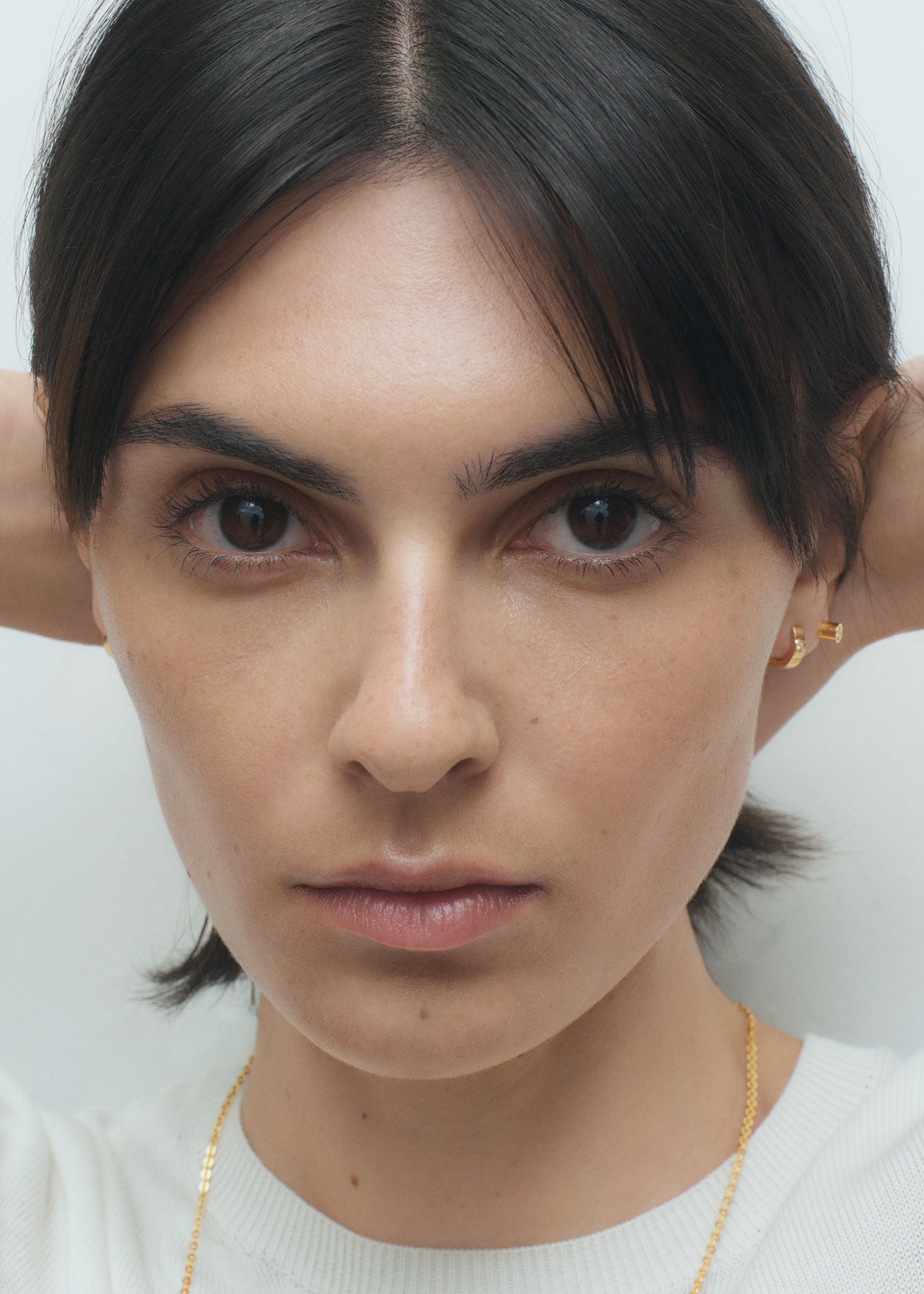 Bezel diamond earring 18kt gold