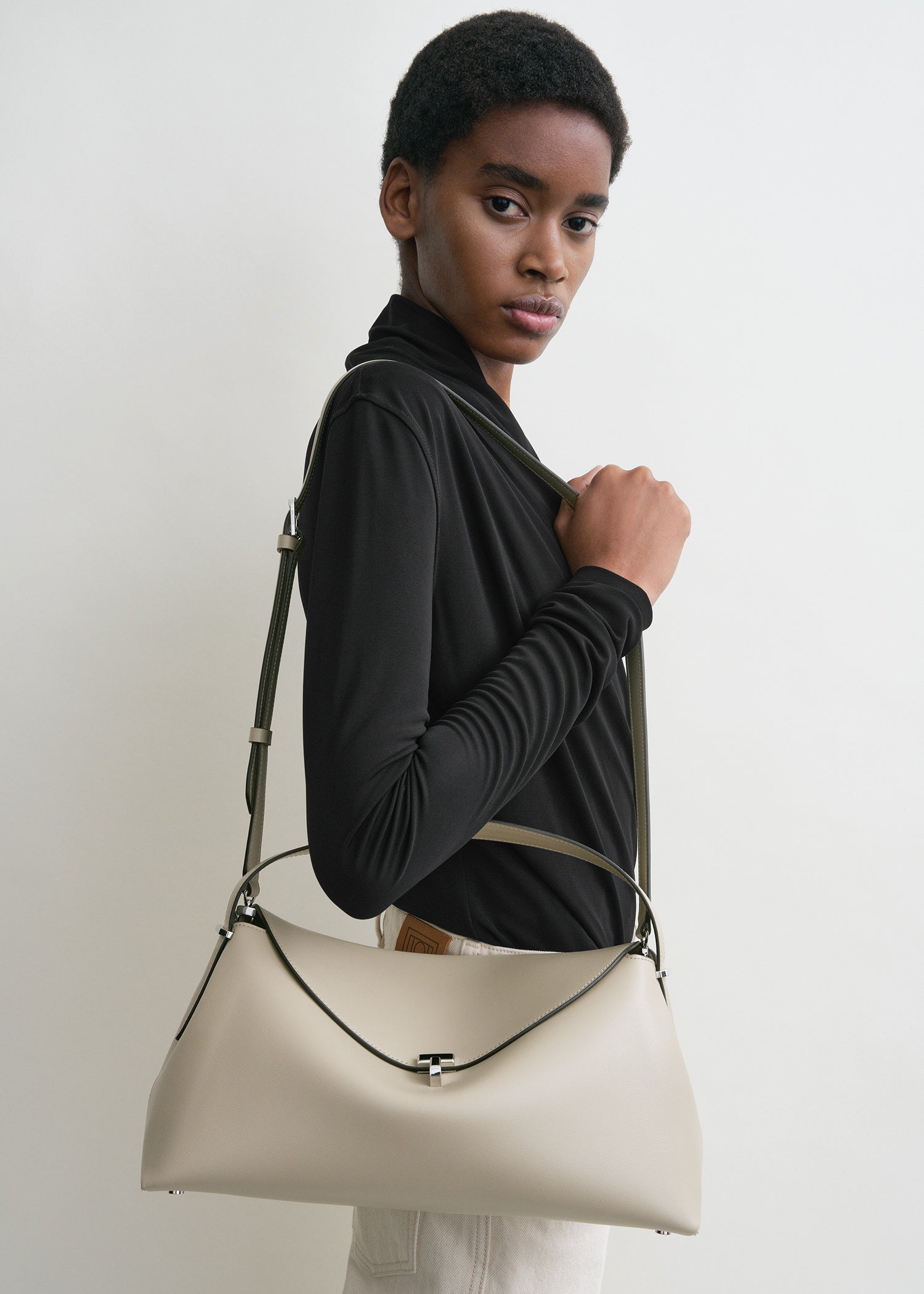 T-lock leather top handle fawn