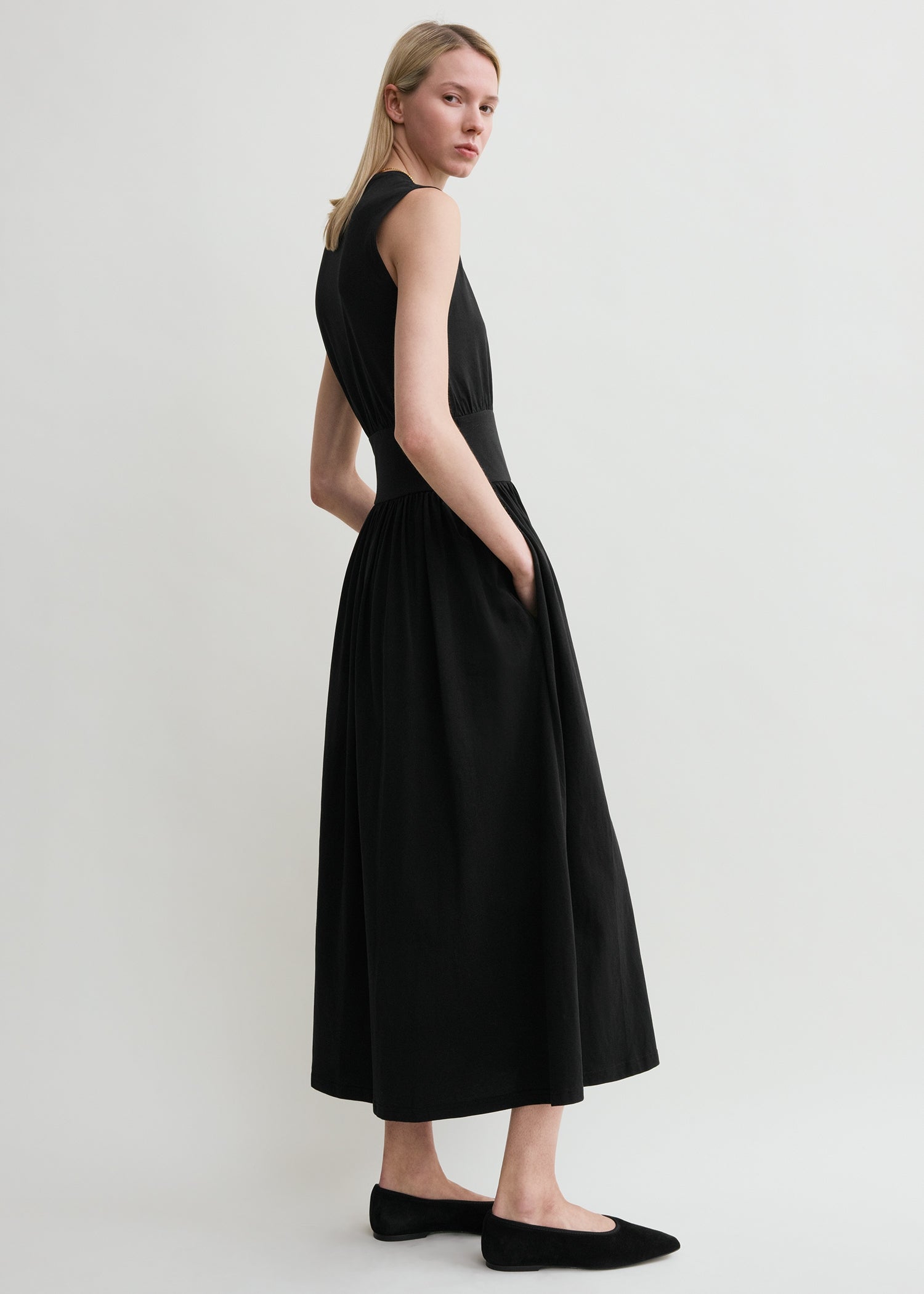Sleeveless cotton tee dress black