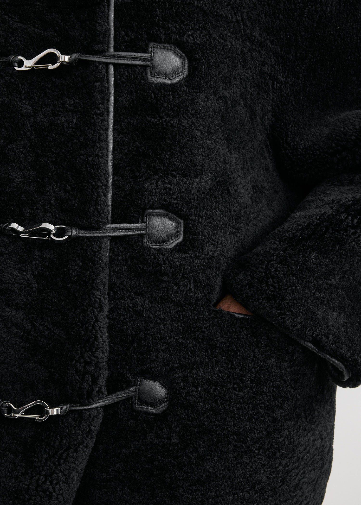 Teddy shearling clasp jacket black