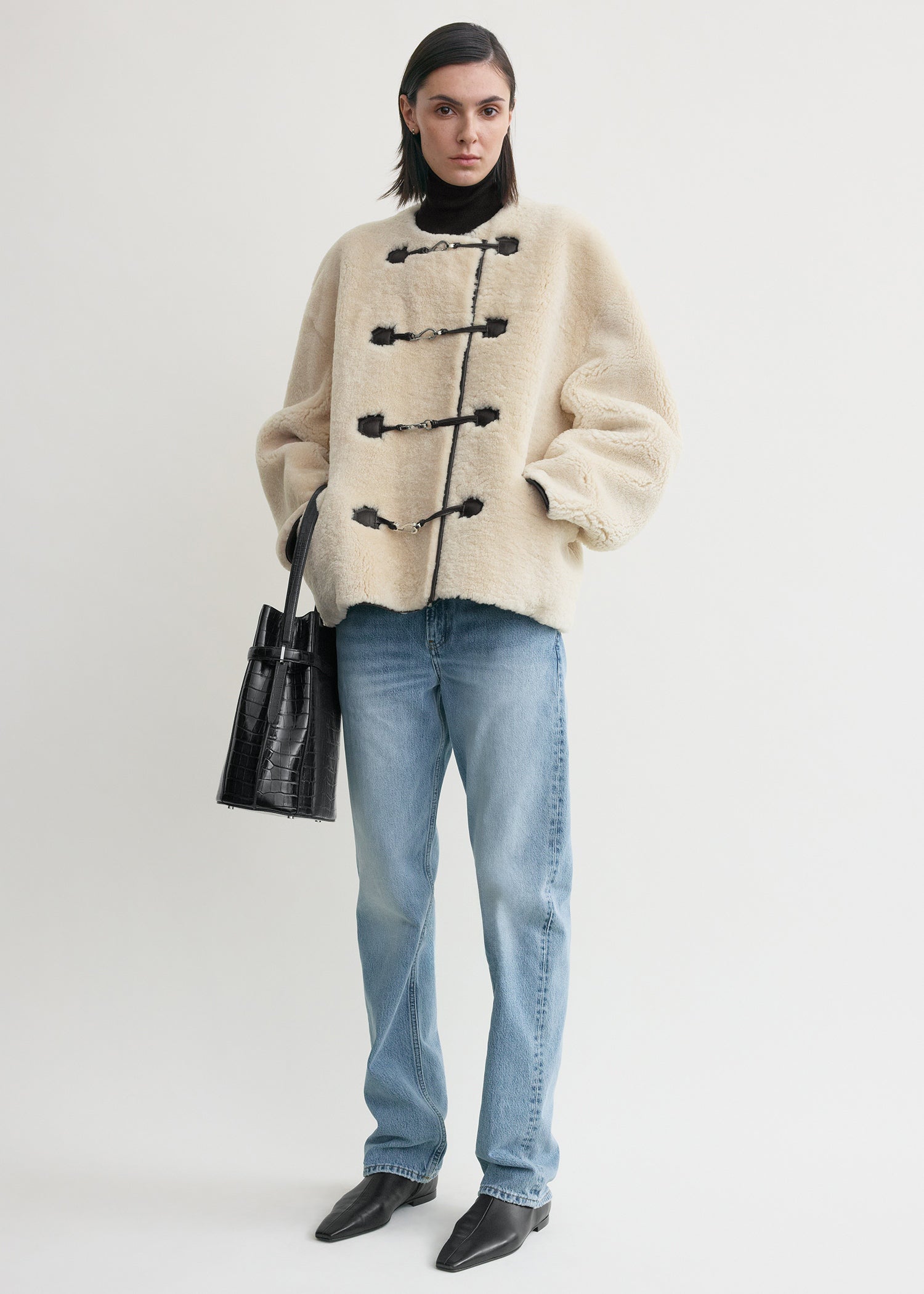 Teddy shearling clasp jacket off-white