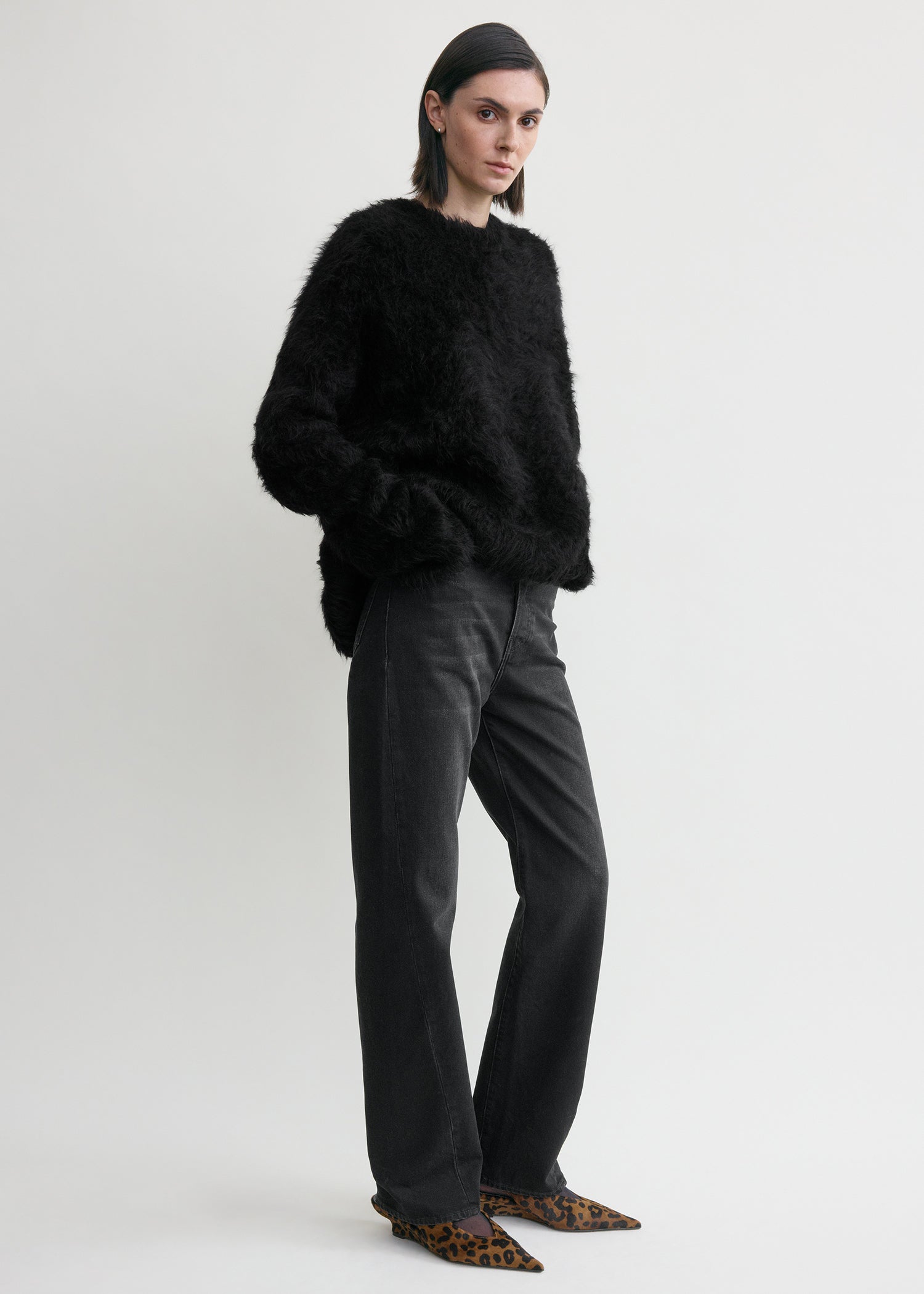 Boxy alpaca knit black