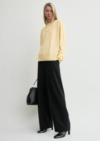 Crew-neck wool silk knit champagne