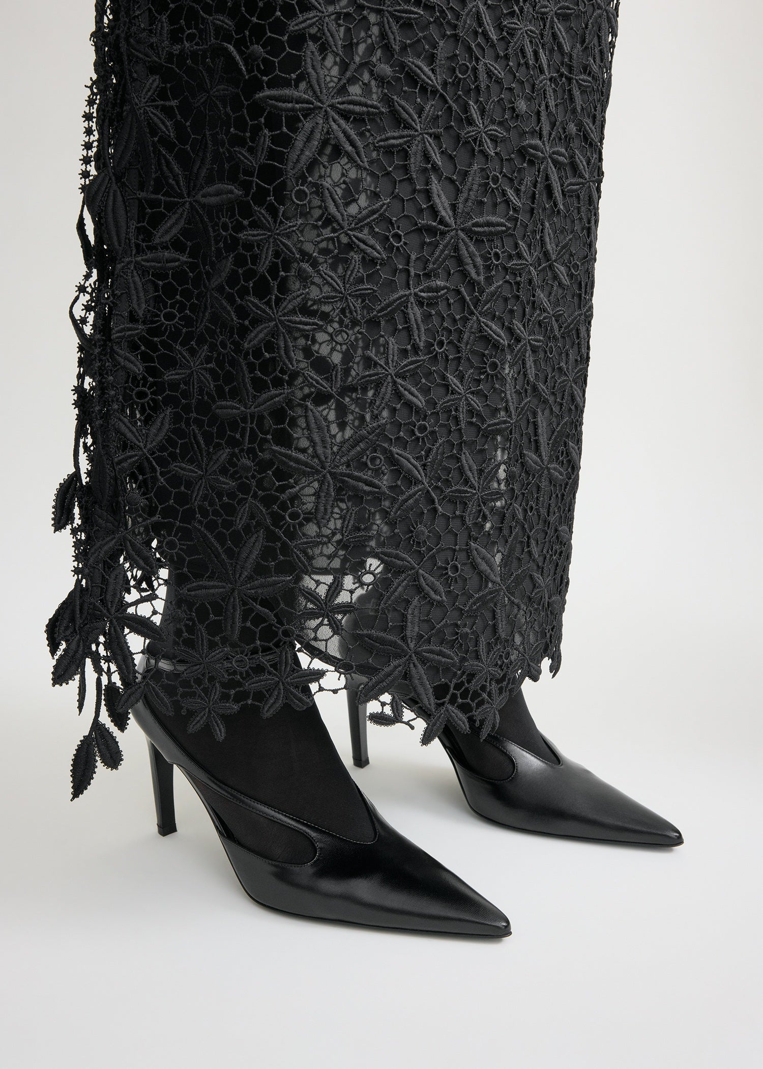 Leather stiletto pumps black