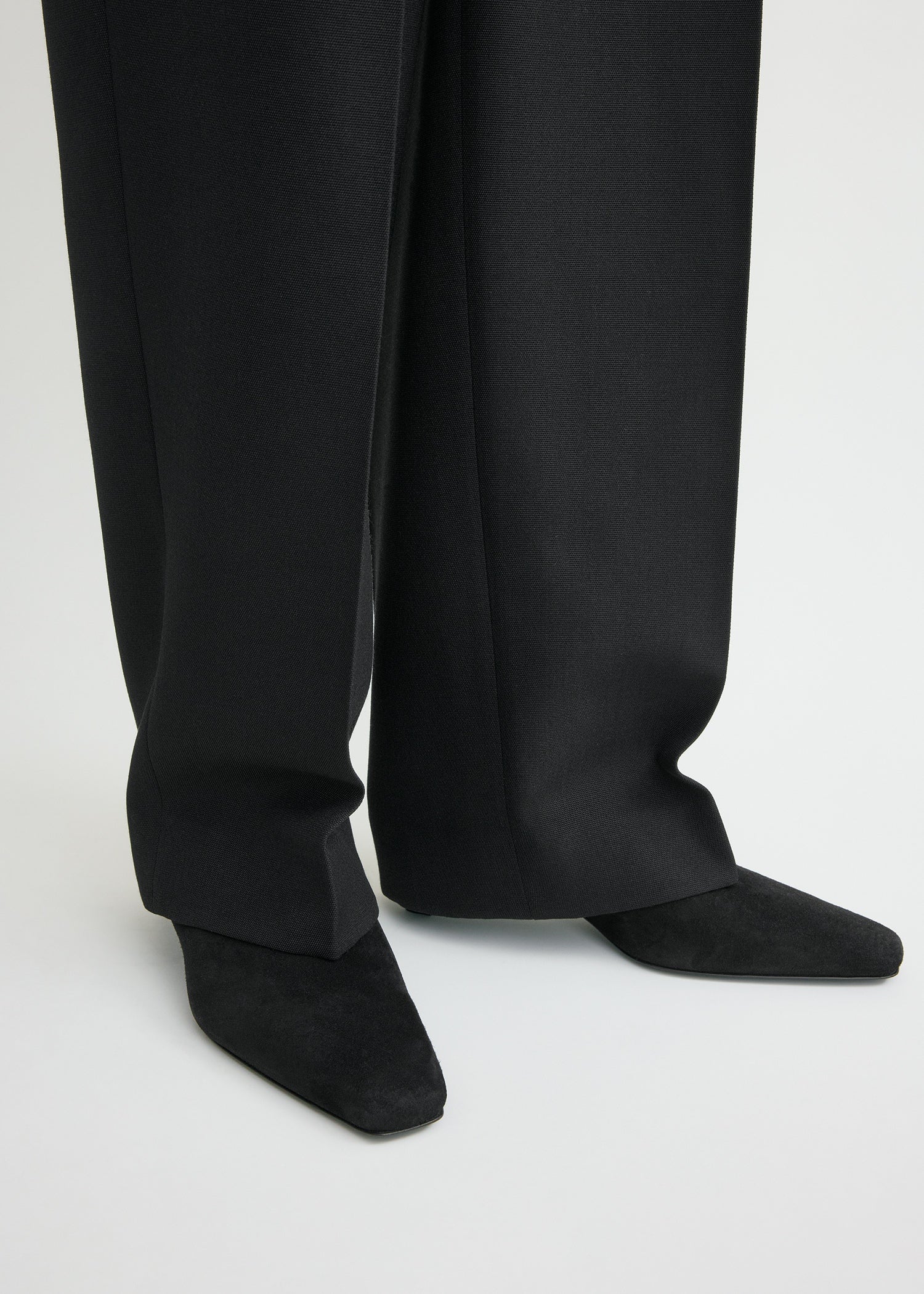 Suede mid-heel boots black