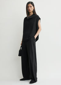 Sleeveless cady funnel-neck top black