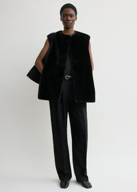 Plush shearling vest black
