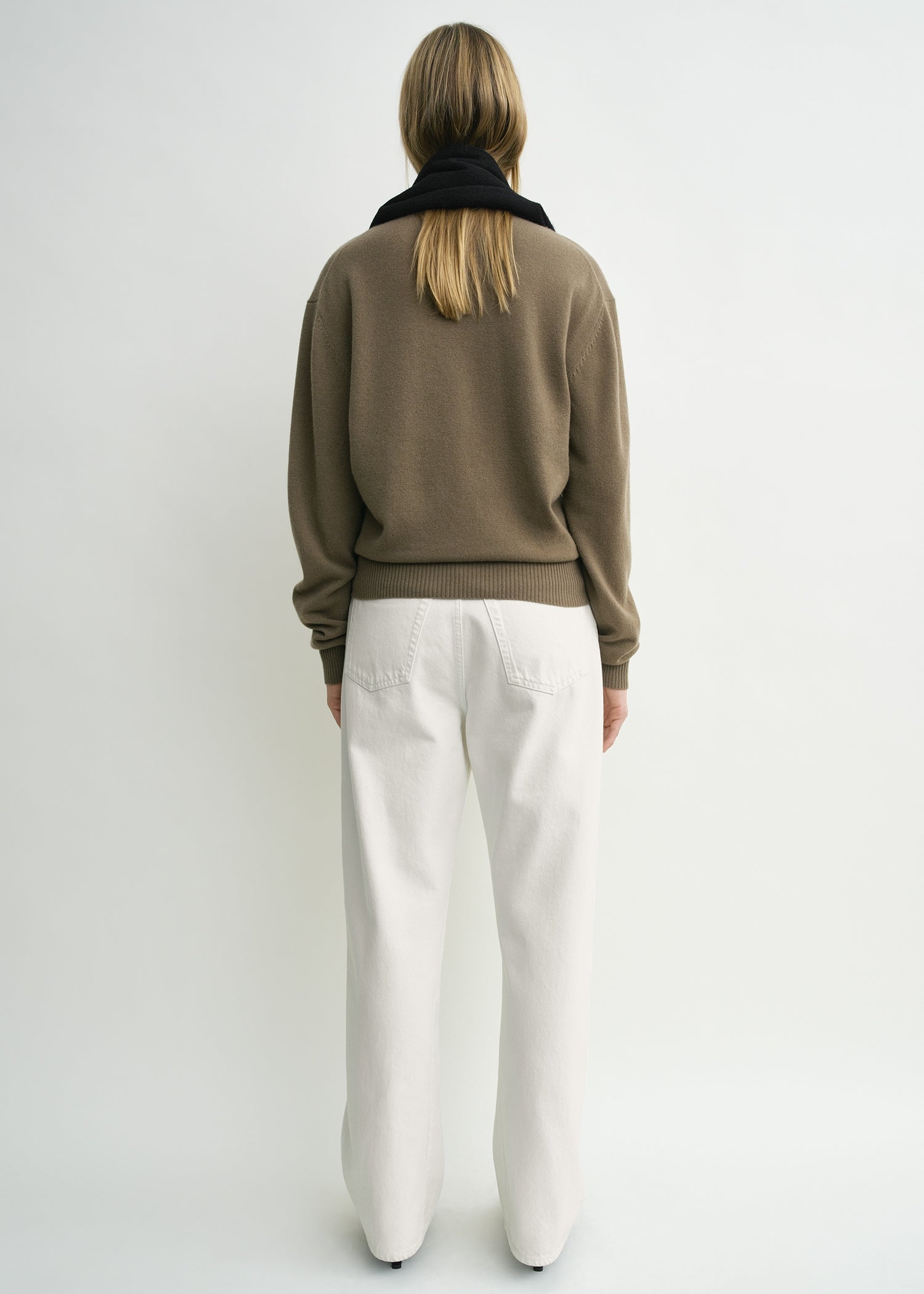 Classic cashmere crew knit hazel
