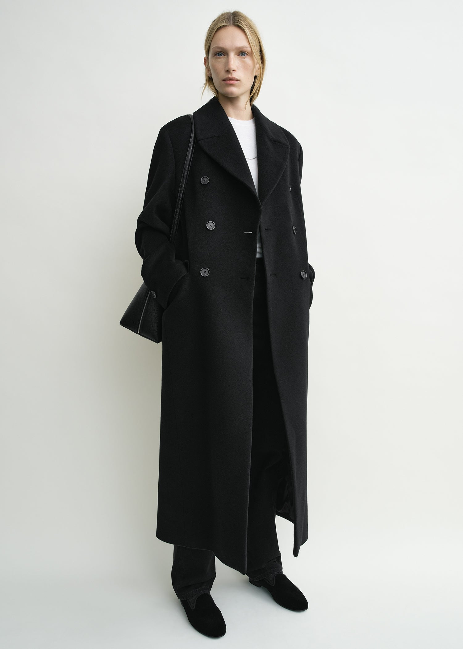 Broad coat black