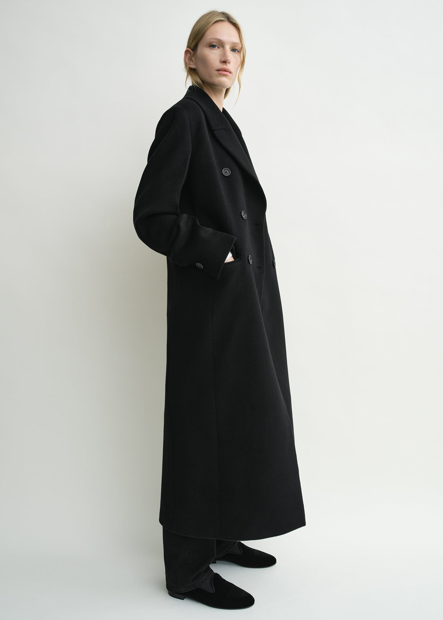 Broad coat black