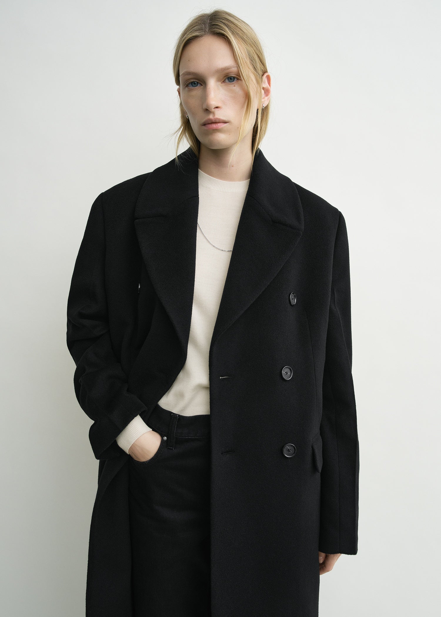 Broad coat black