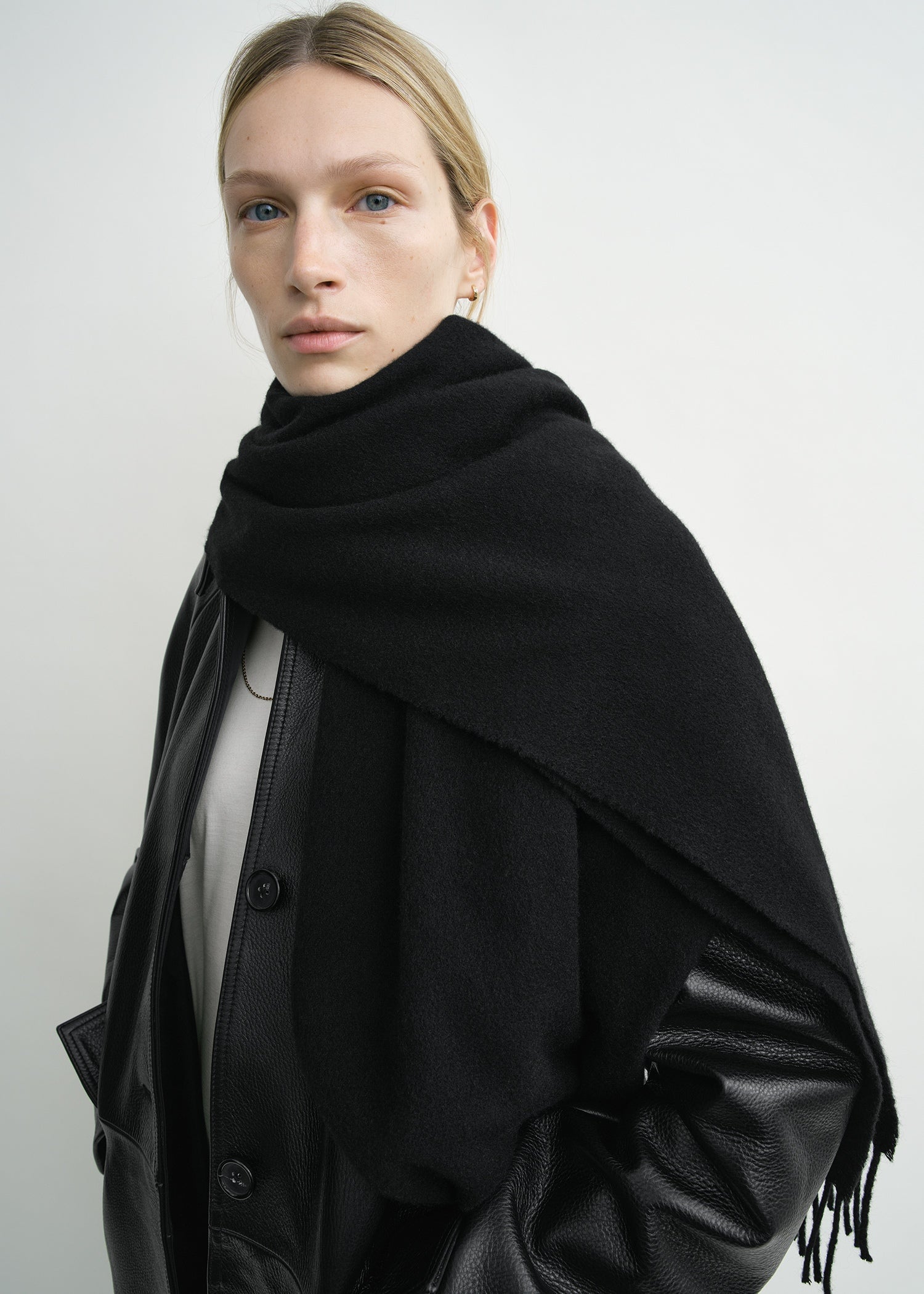 Cashmere scarf black