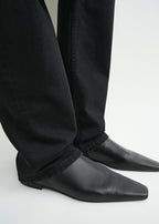 Zipped leather chelsea boots black