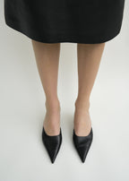 Sharp nappa mules black