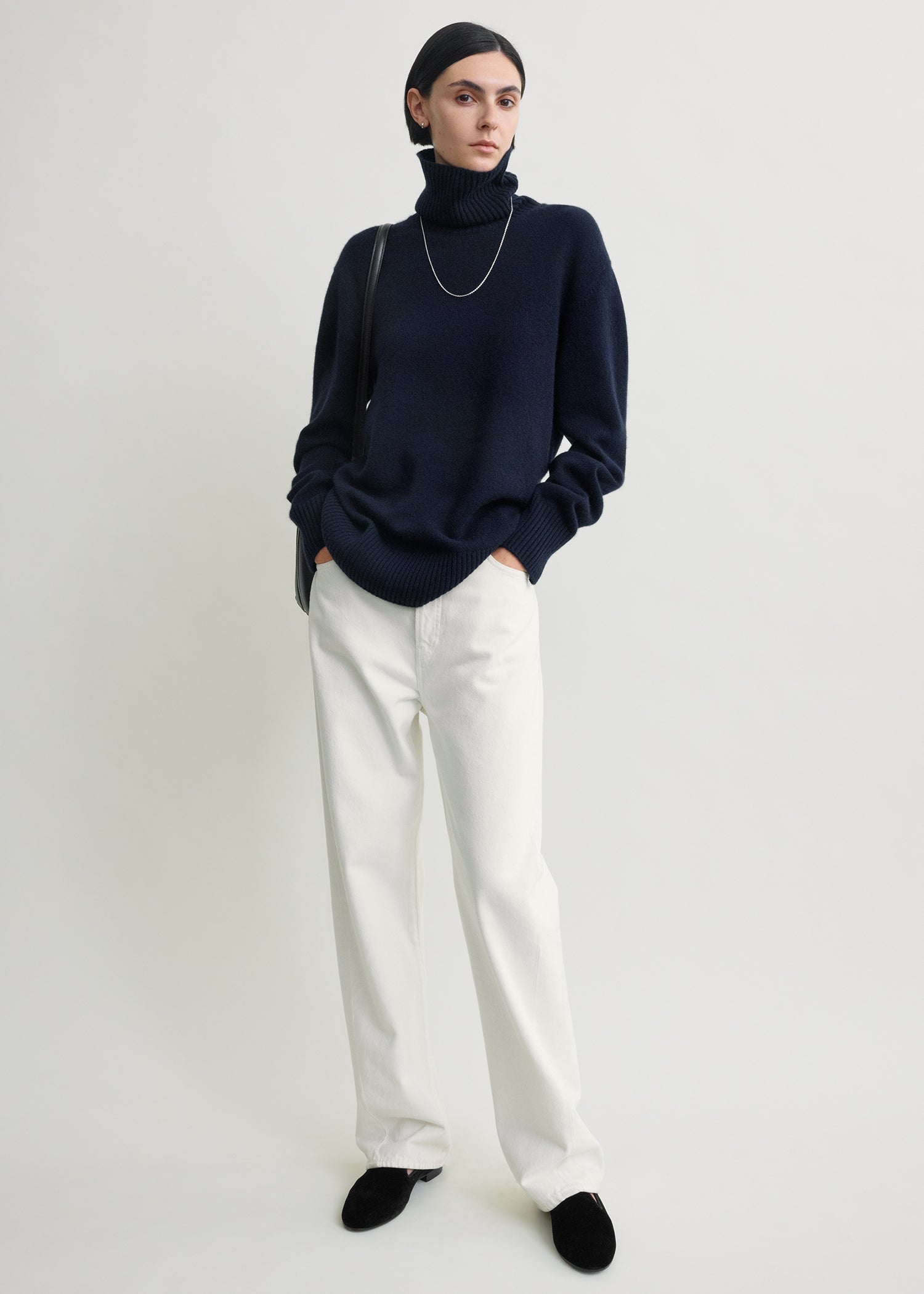 Cashmere turtleneck navy