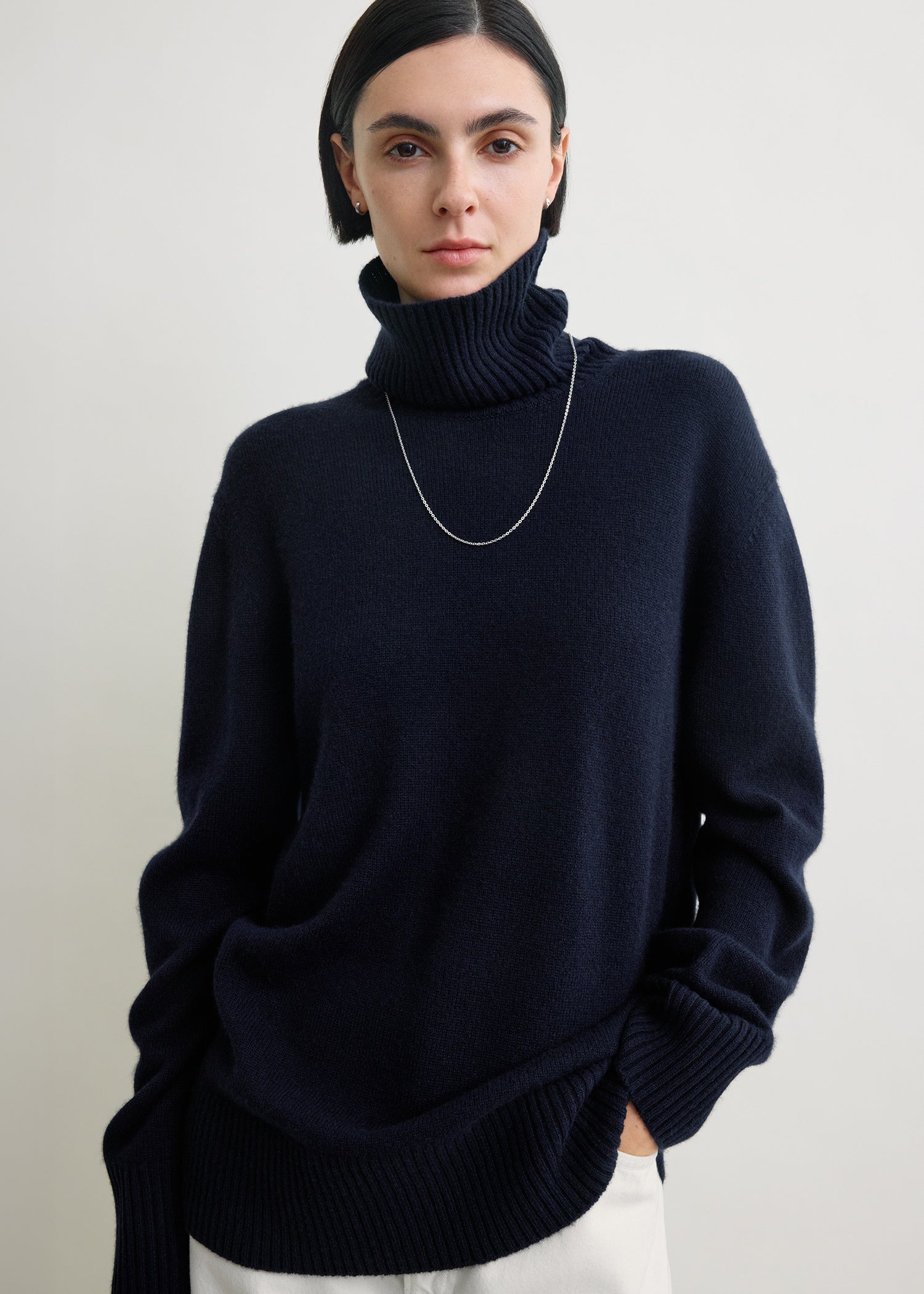 Cashmere turtleneck navy