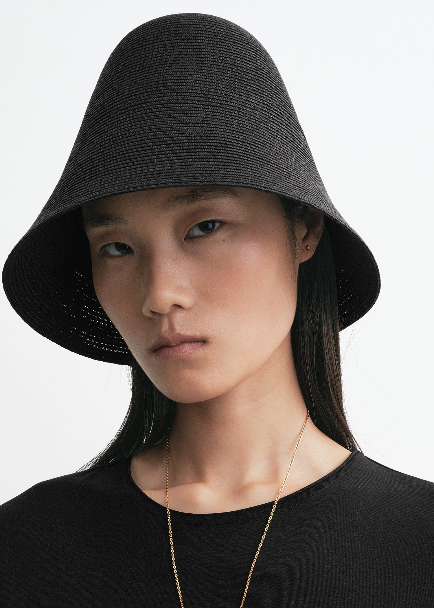 Paper sun hat black