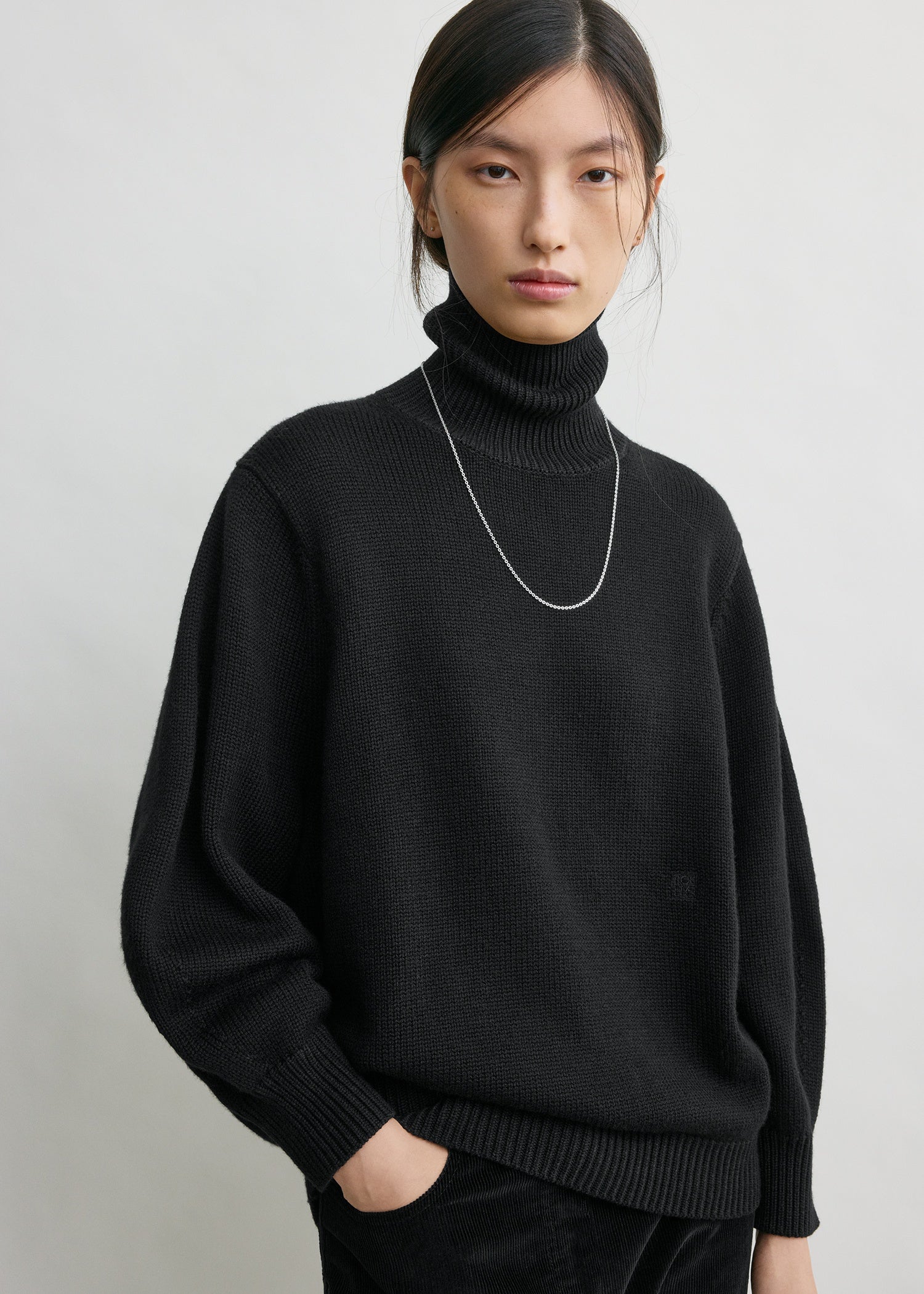 Oversized turtleneck black