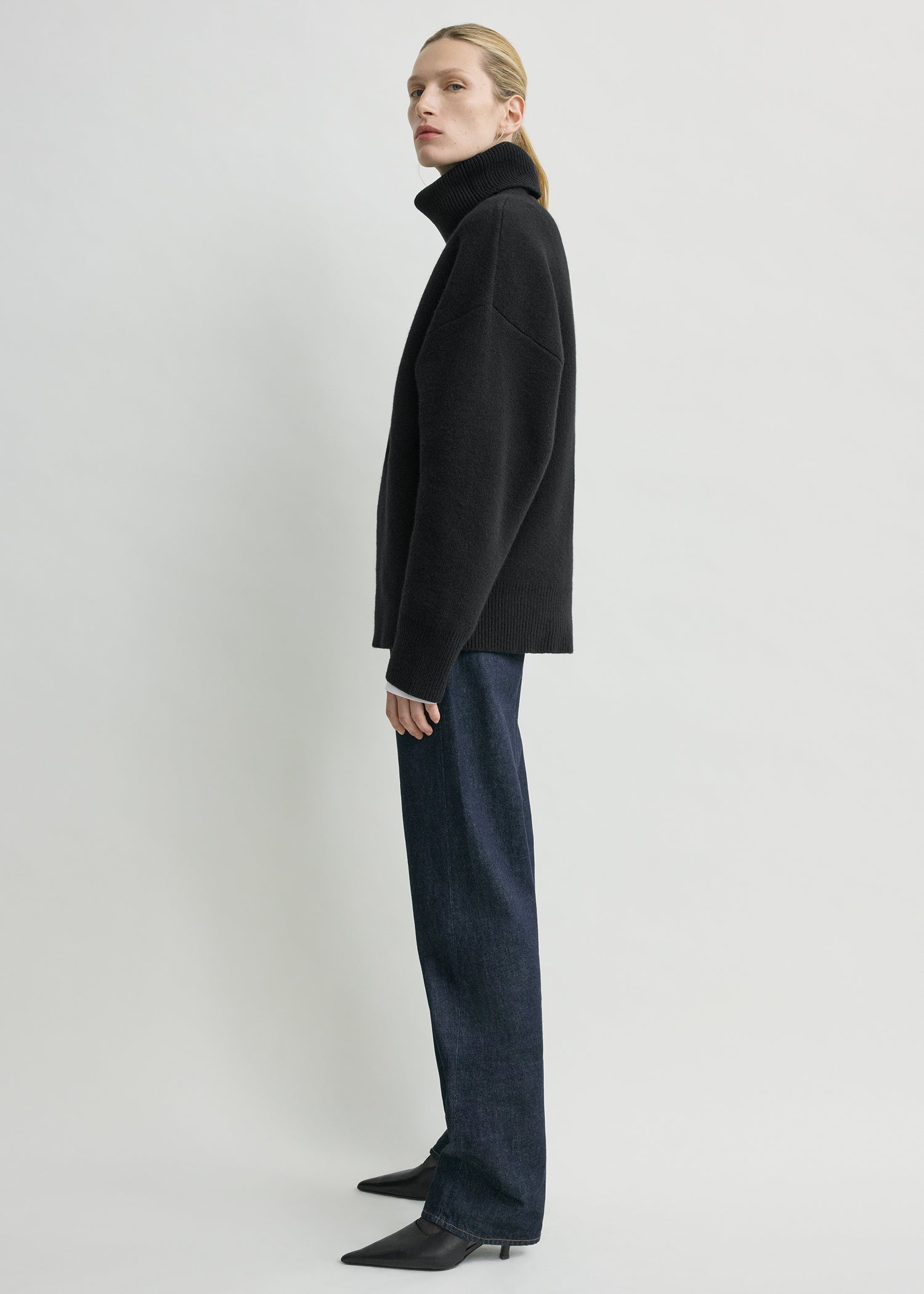 Double-knit turtleneck black