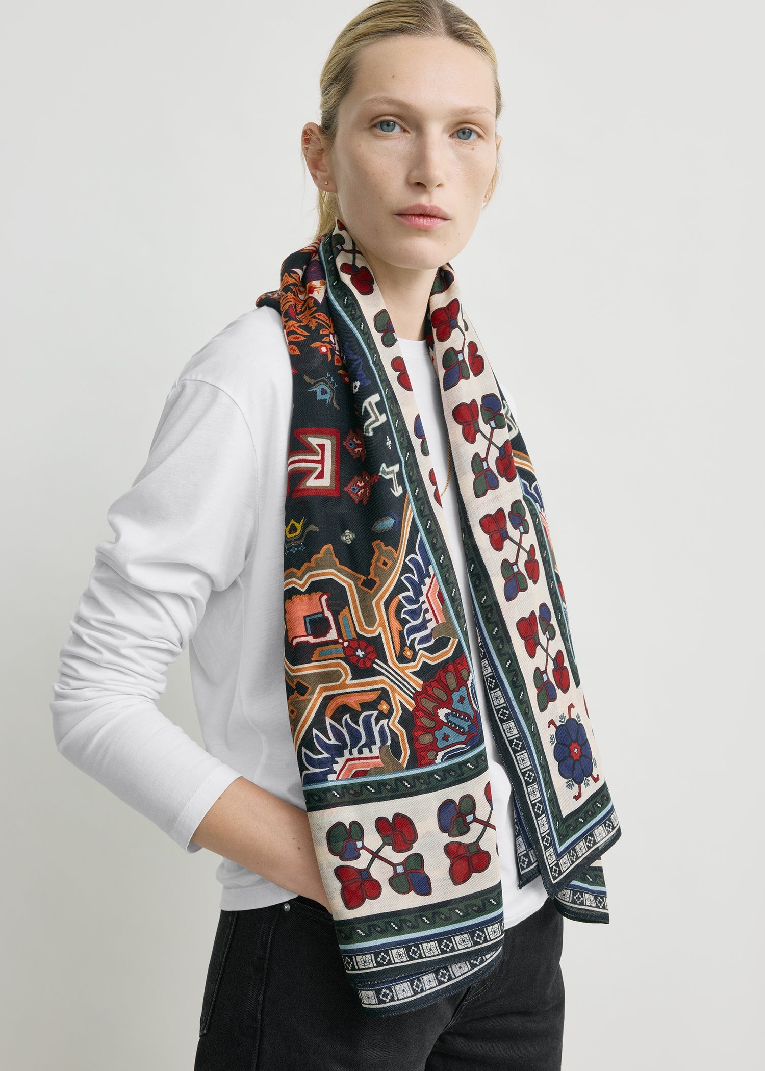 Winter blanket scarf navy/red