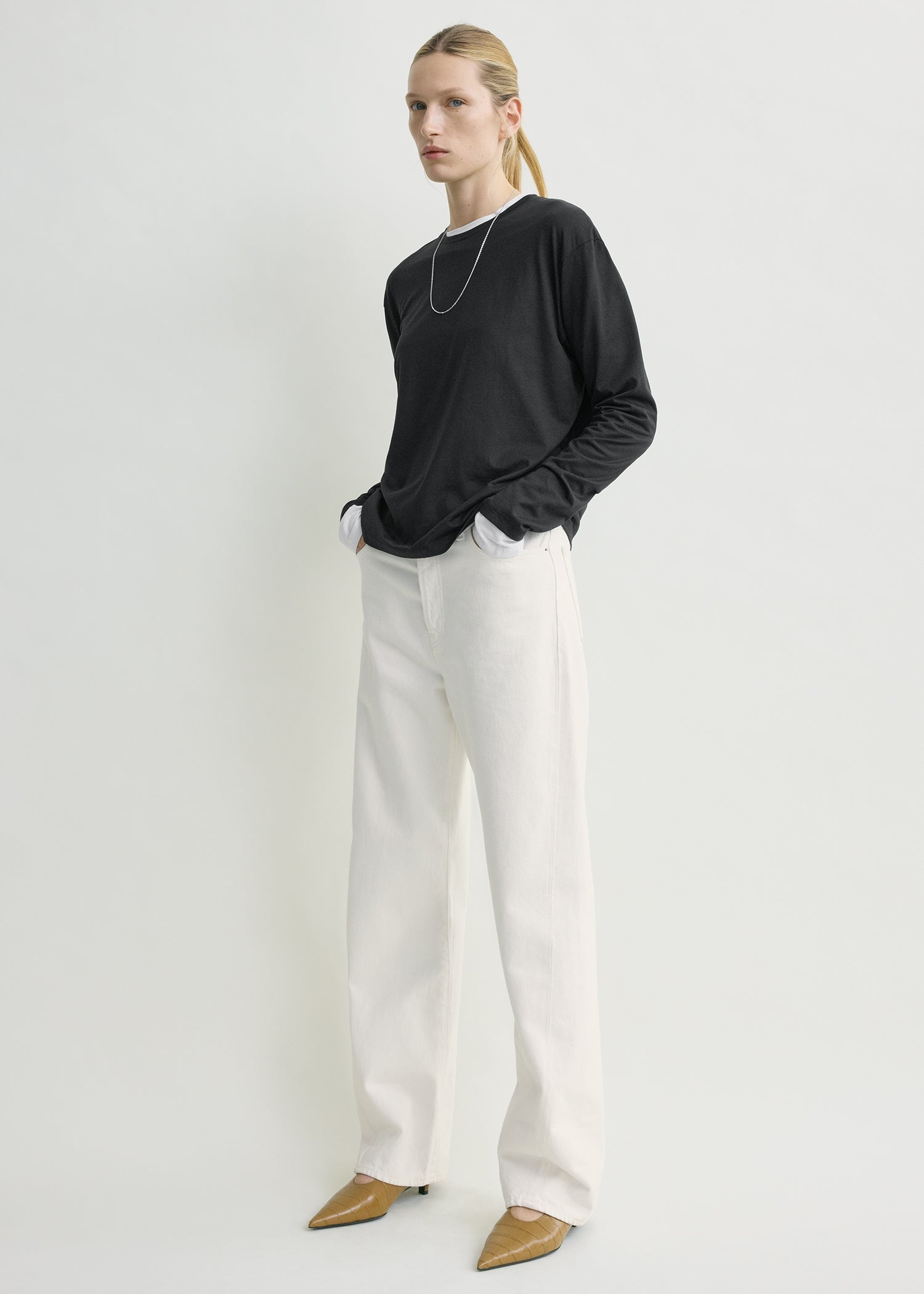 Classic long-sleeve tee black