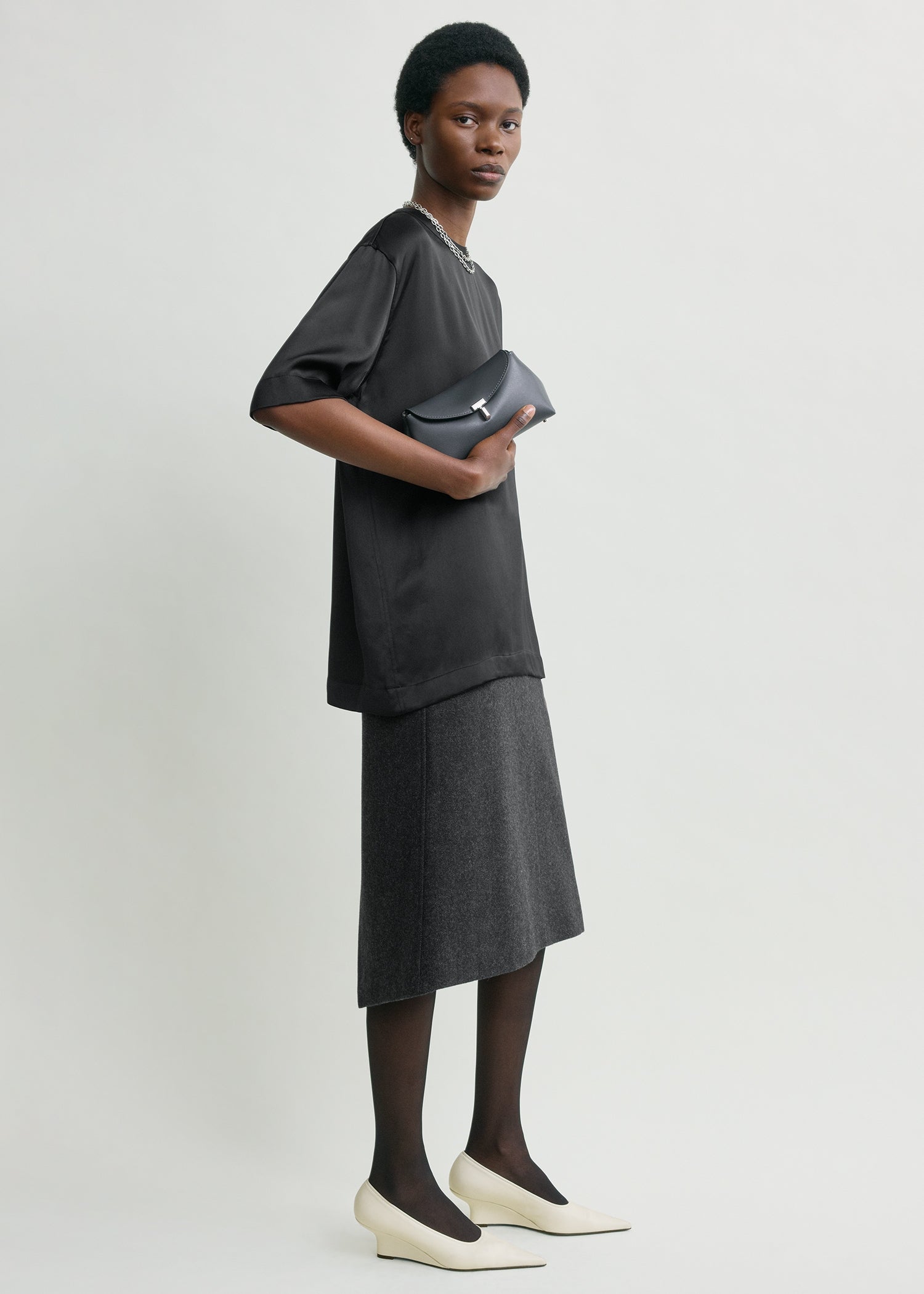 Mini T-lock leather clutch shark