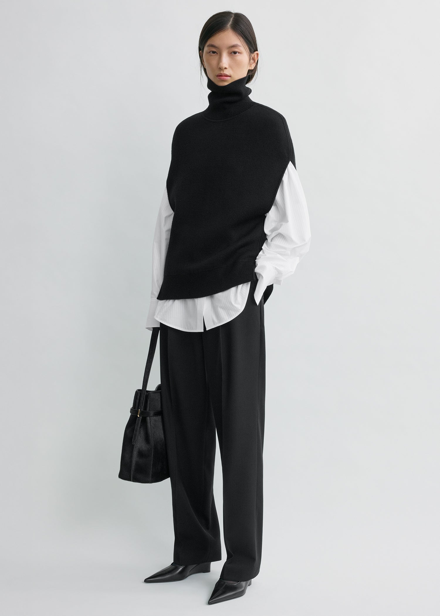 Double-knit cape knit black