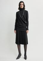 High-neck twist blouse black