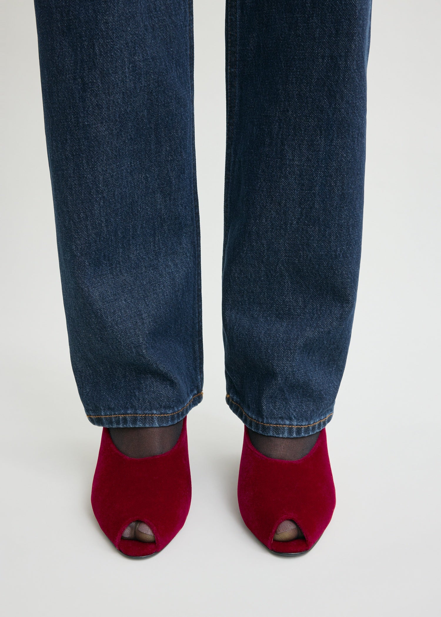 Peep-toe velvet wedge mules red