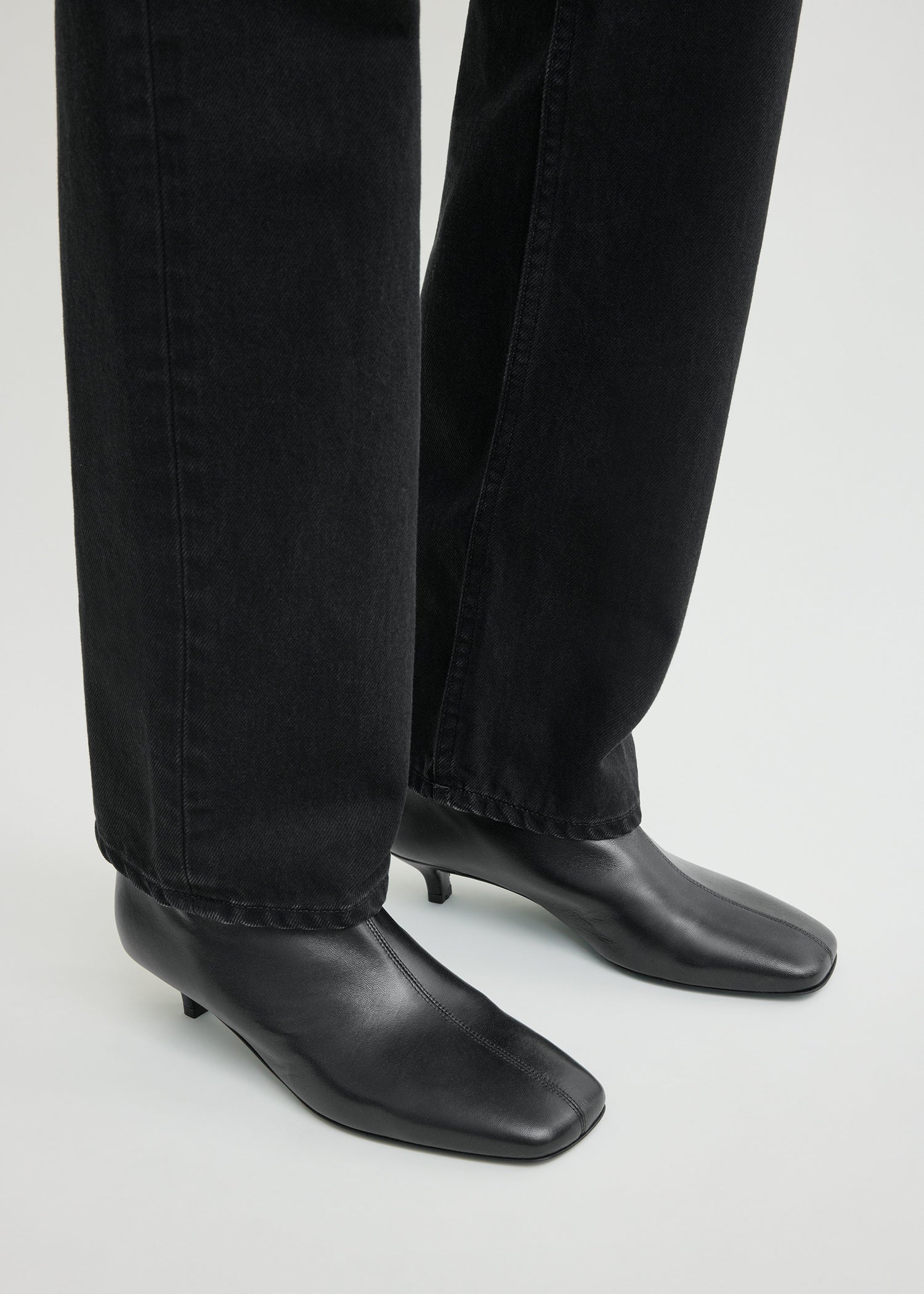 Day nappa ankle boots black