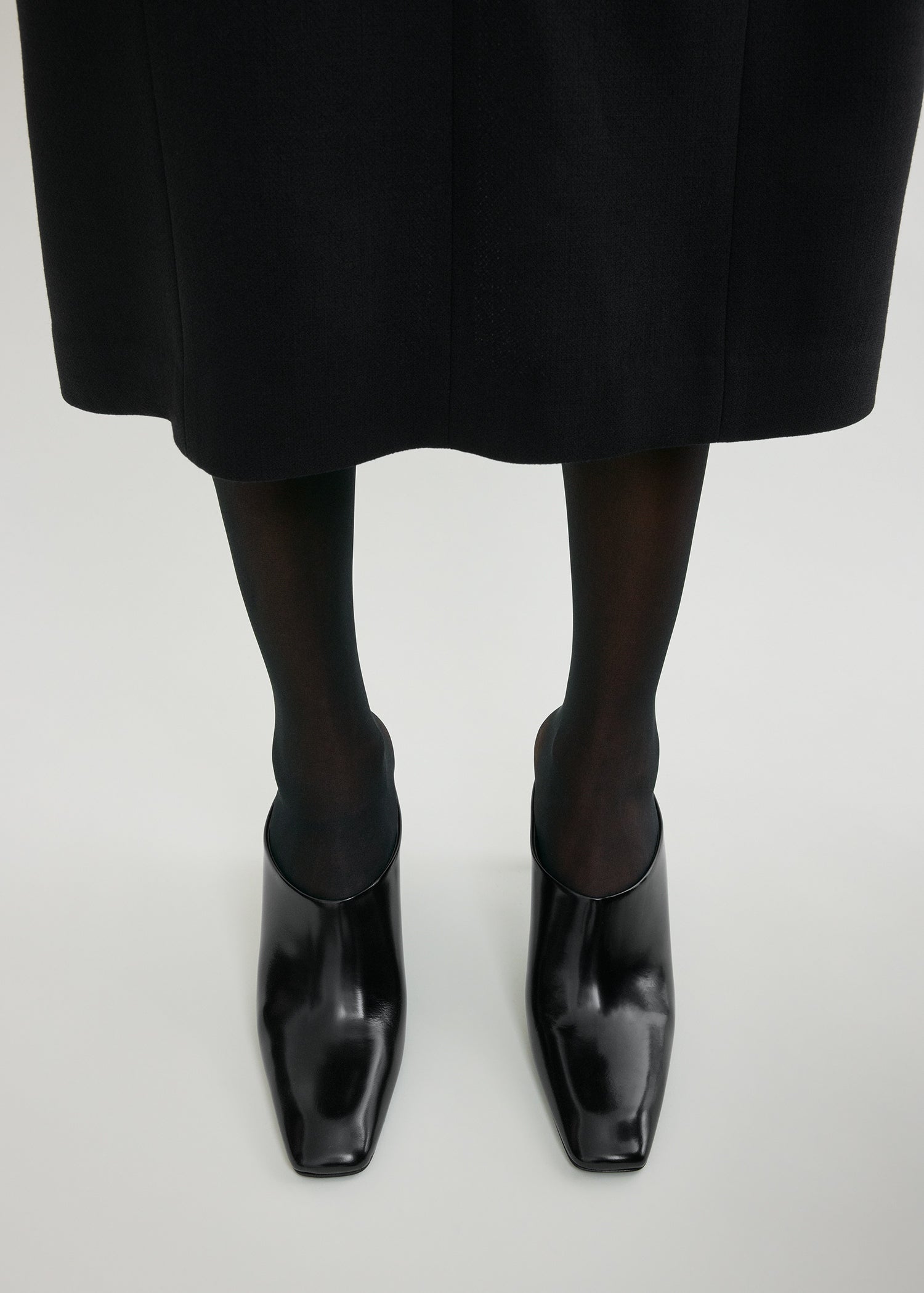 Bar leather mules black