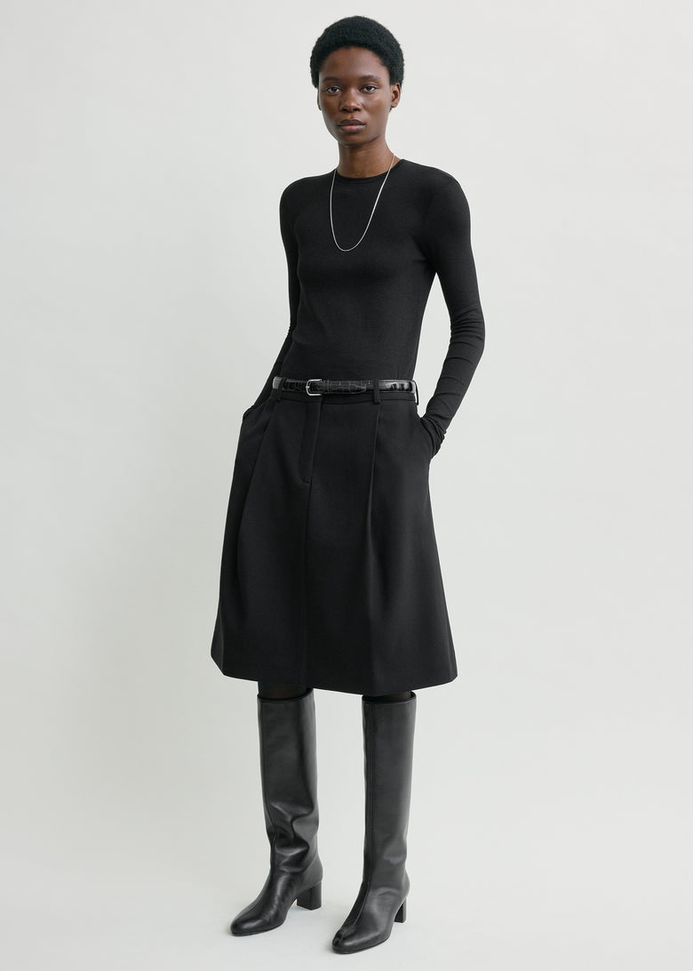Tailored pleat skirt black