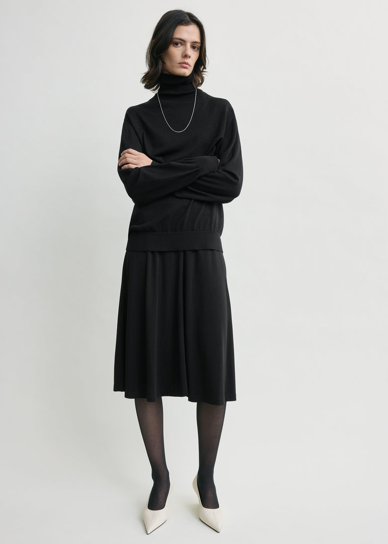 Short fluid jersey skirt black