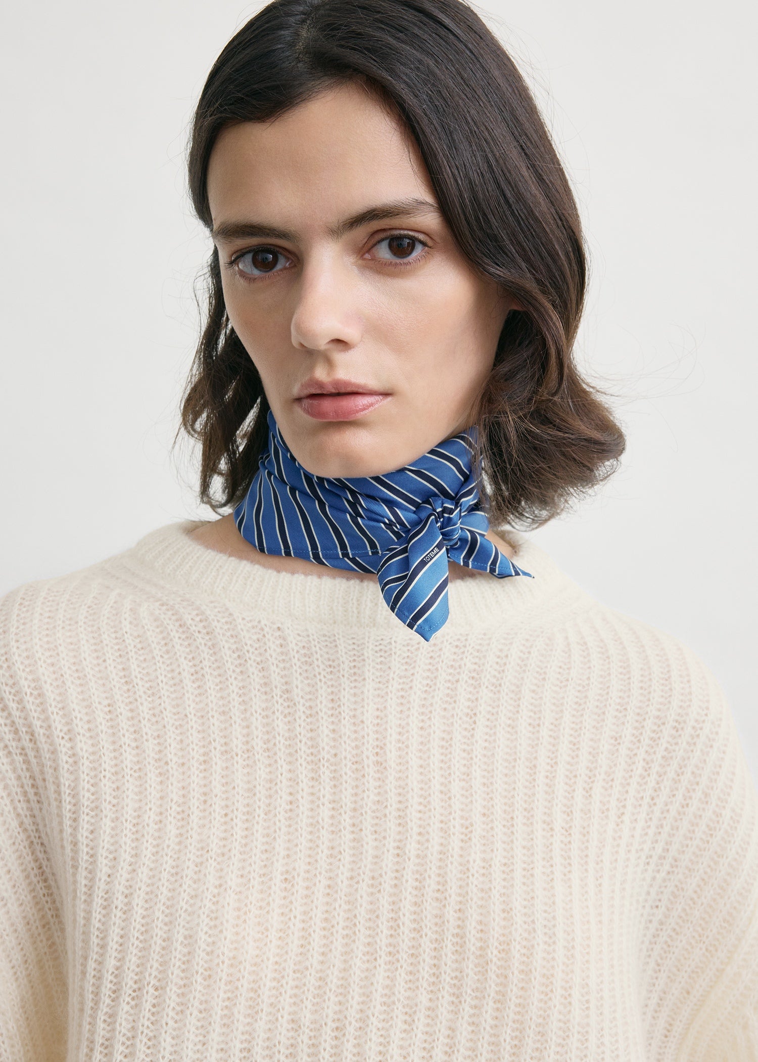 Striped silk scarf blue/navy