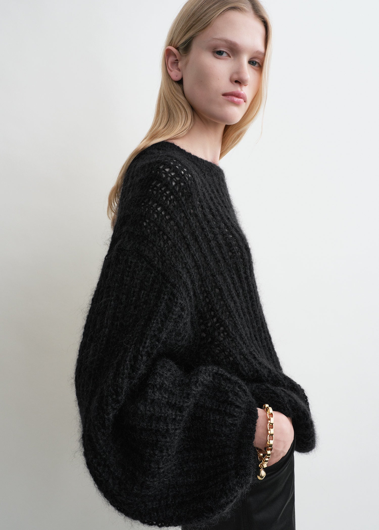 Puffed knit black