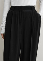 Double-pleat summer trousers black