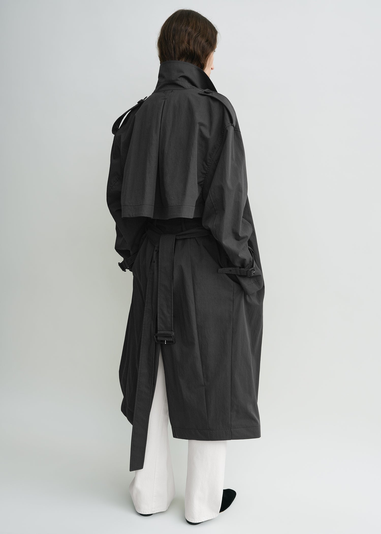 Crisp summer trench washed black