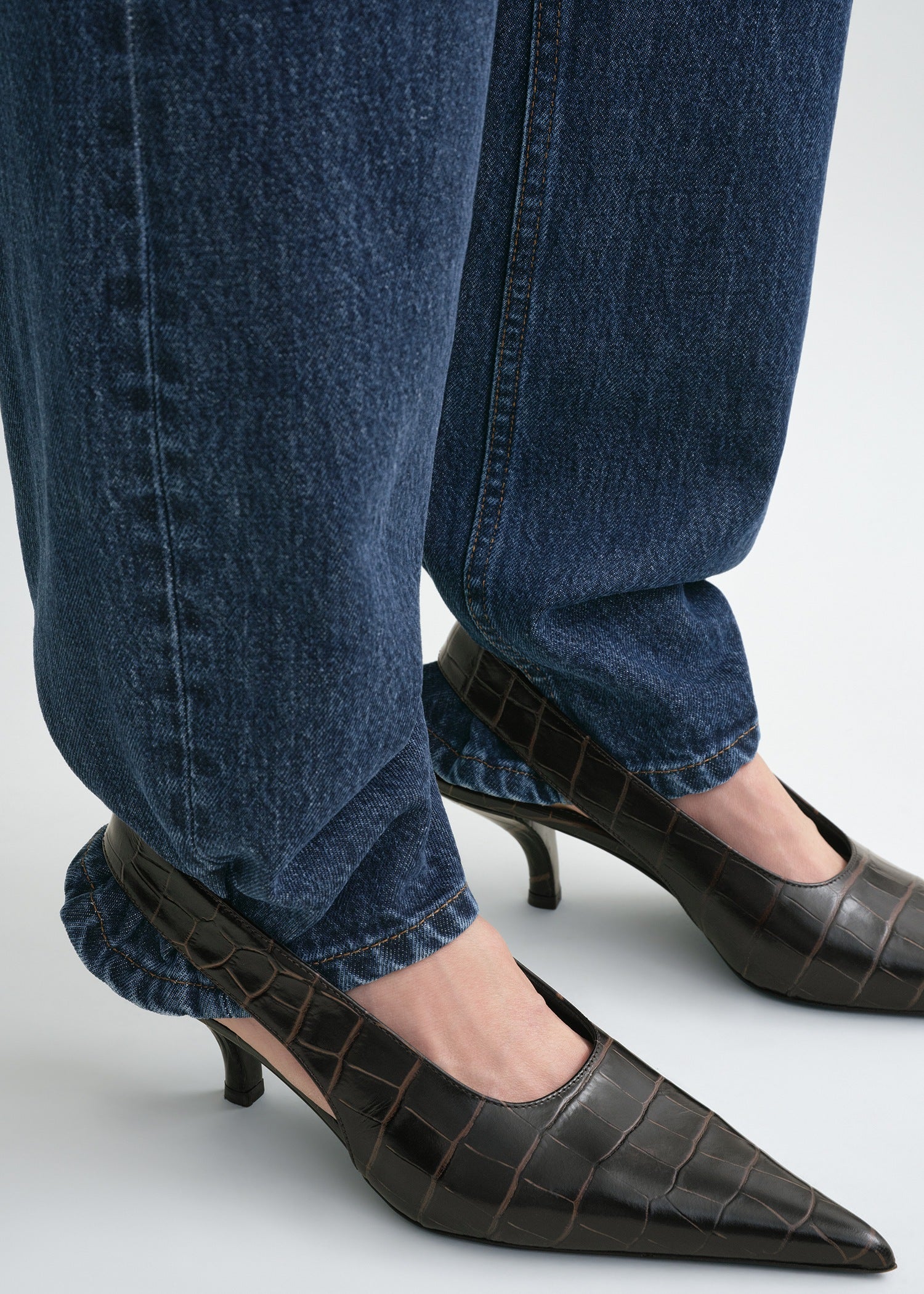 Classic croco-embossed slingbacks dark brown