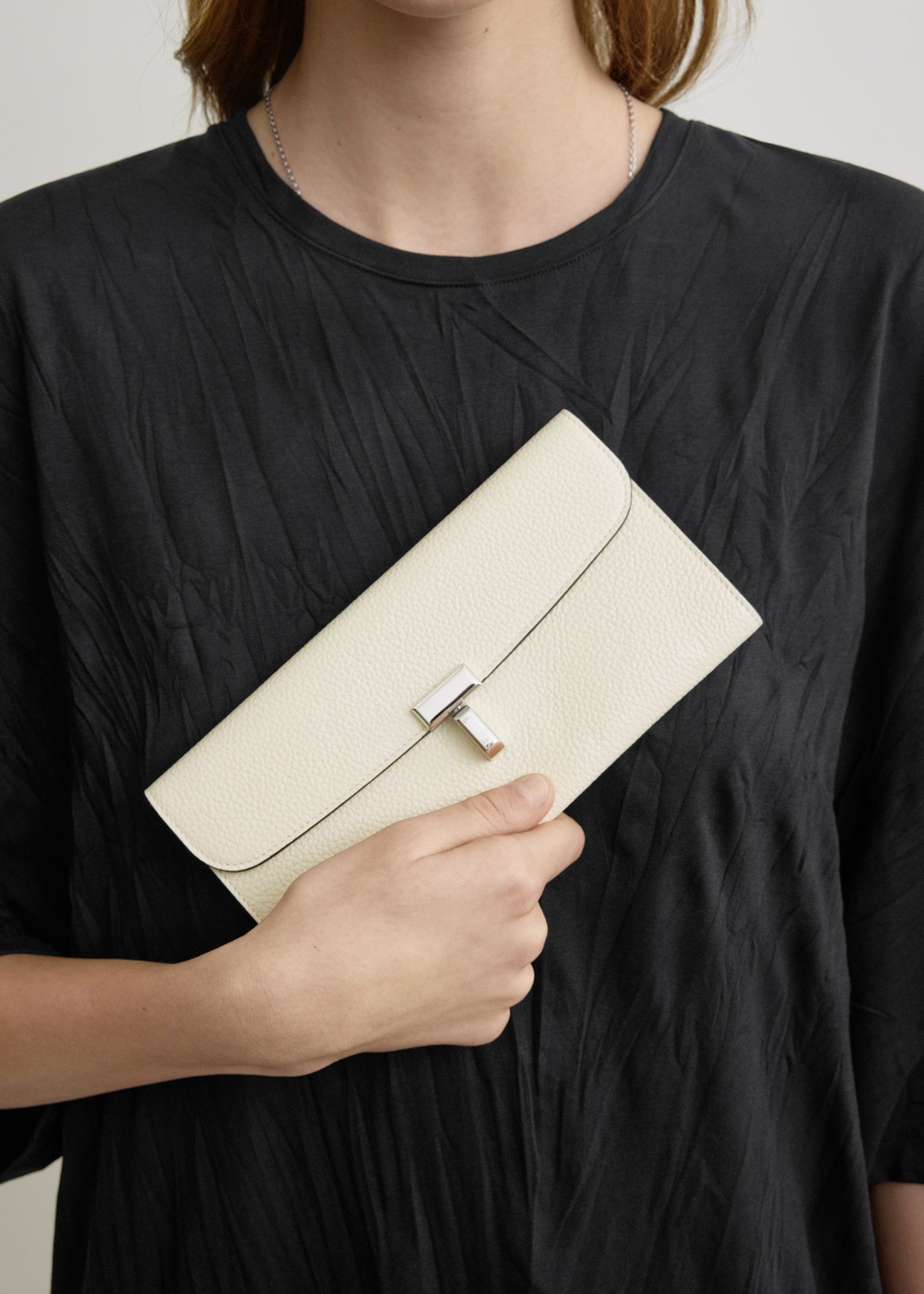 T-lock grained-leather wallet milk