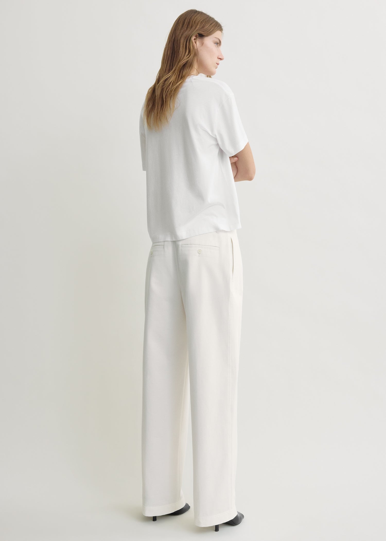 Relaxed chino trousers white