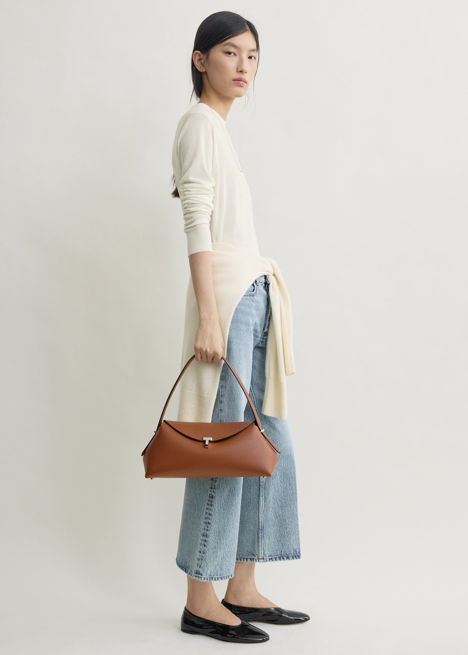 T-lock grained-leather shoulder sienna