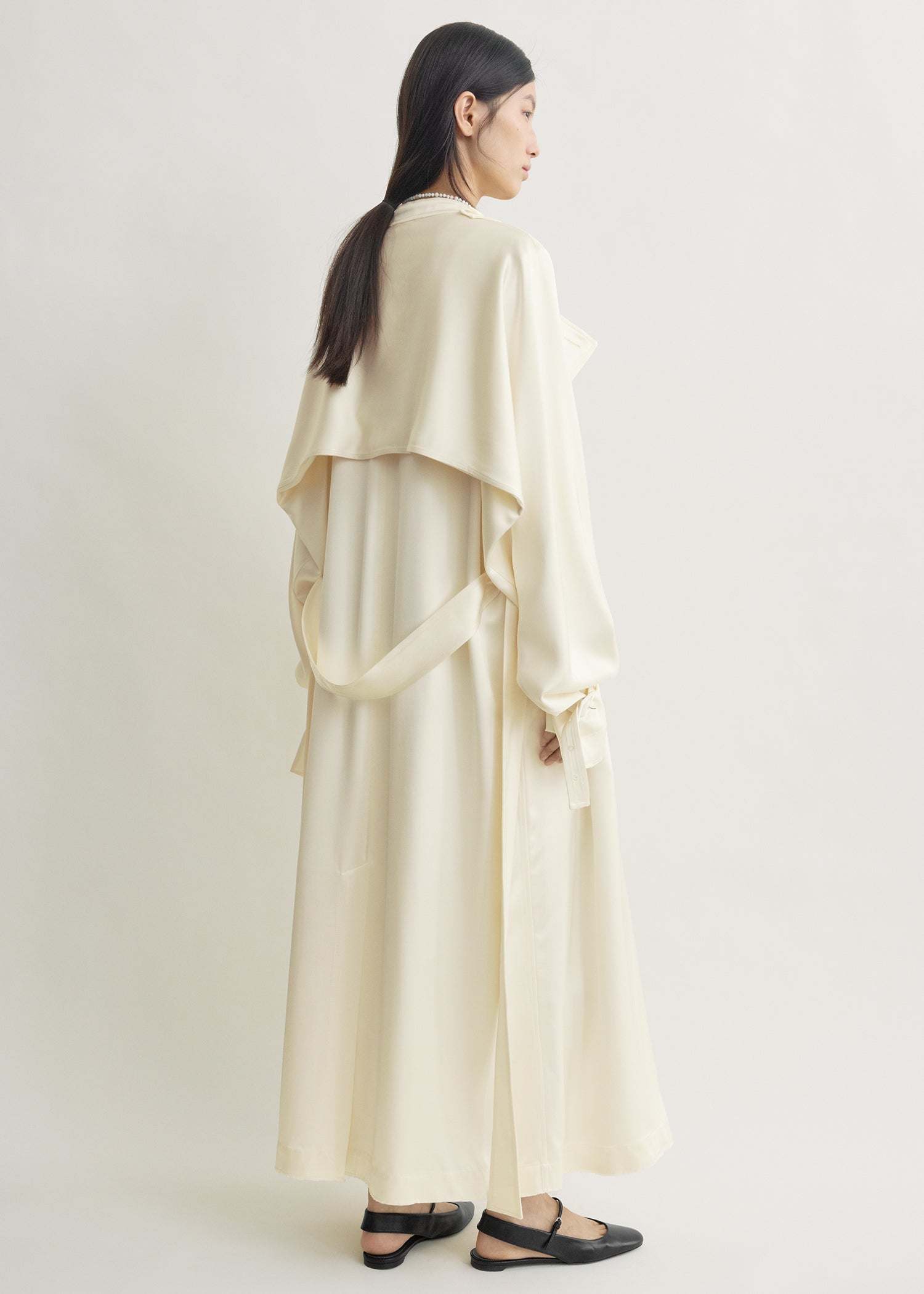 Draped satin trench off-white