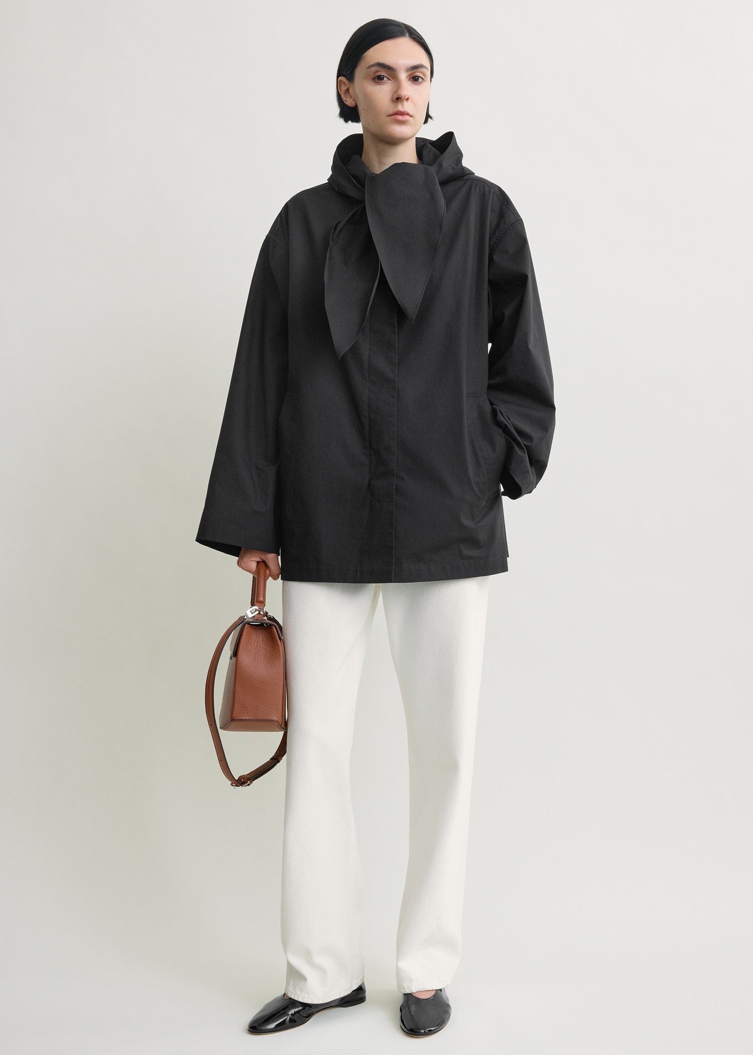 Technical scarf jacket black