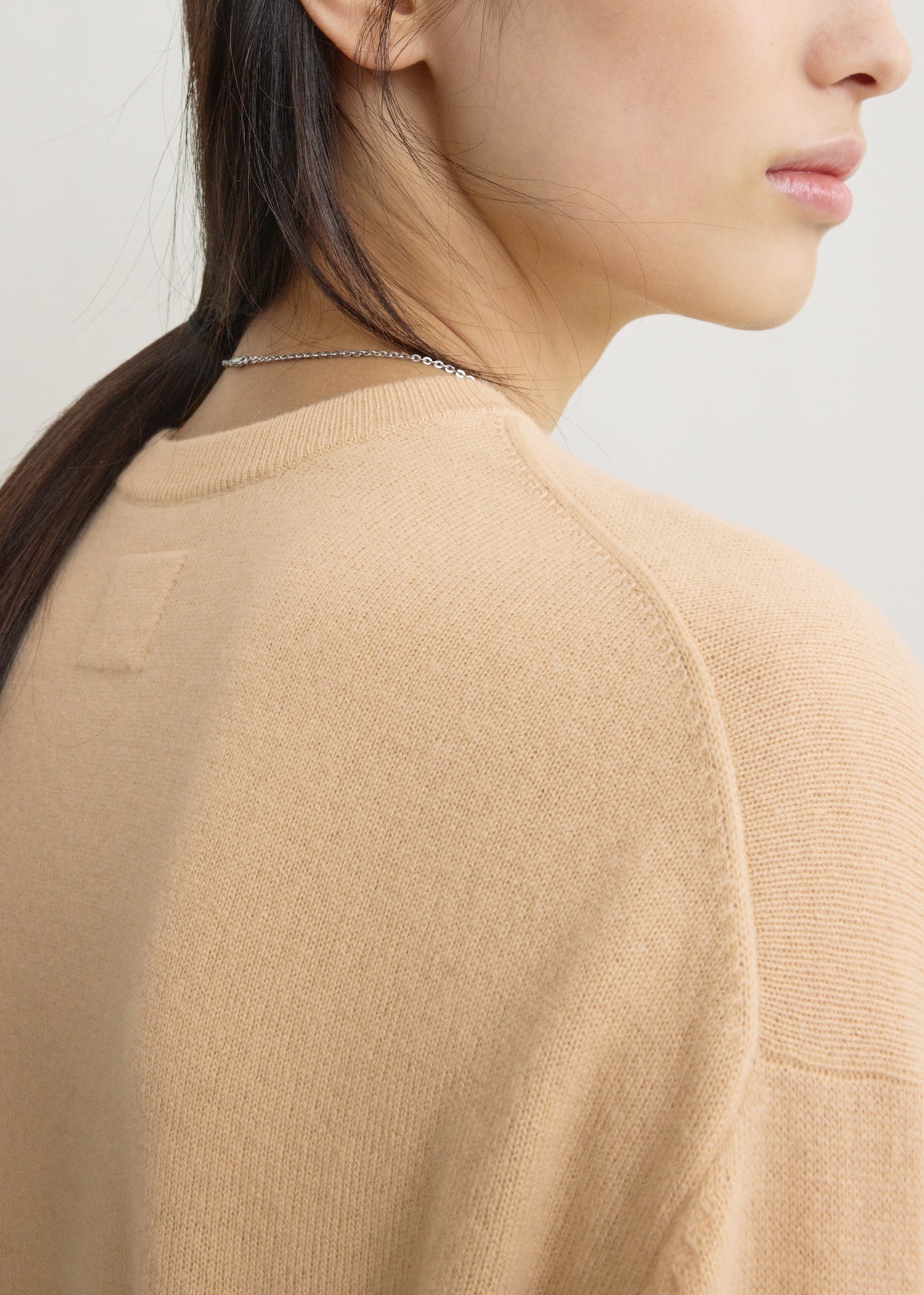 Classic cashmere crew knit pale apricot