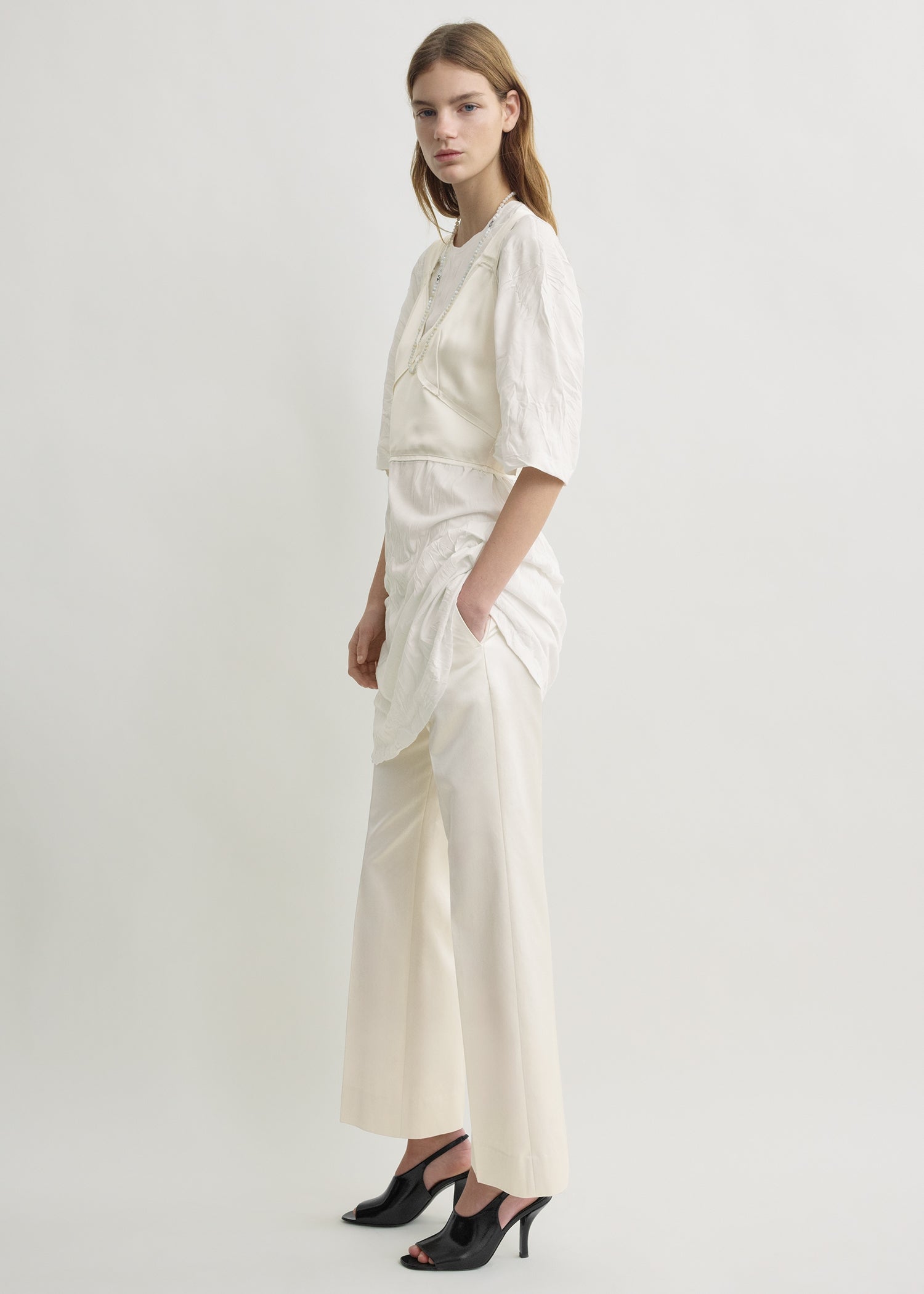 Cropped satin camisole off-white