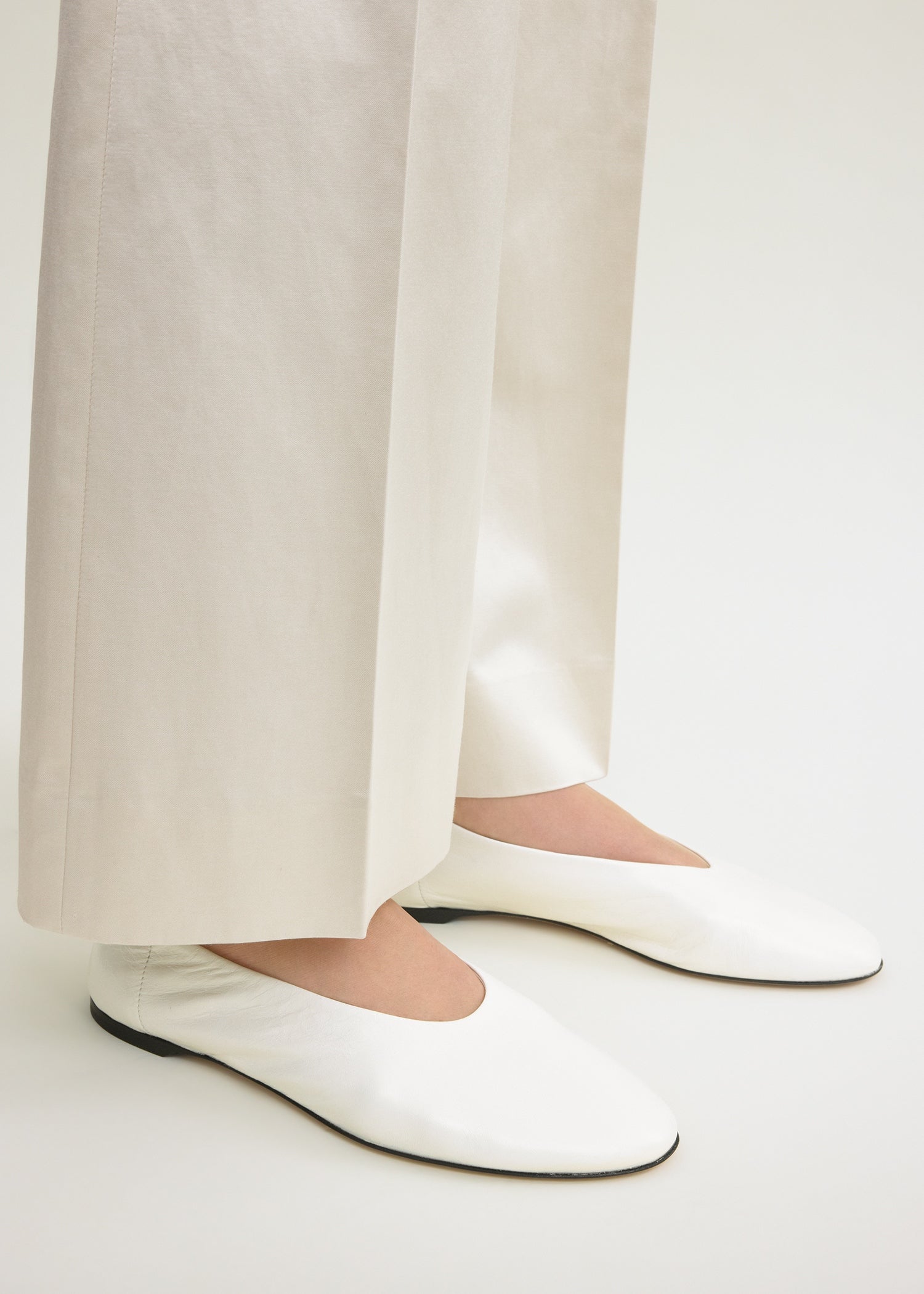 Slip naplack ballerinas off-white