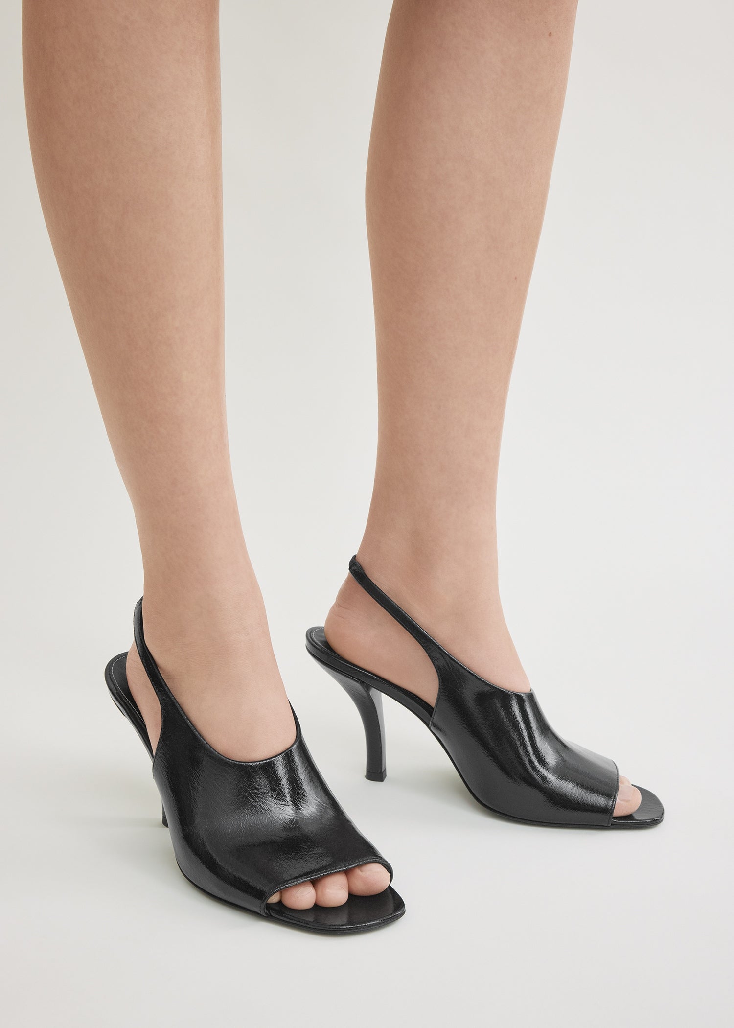 Contour naplack slingbacks black