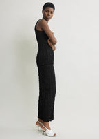 Crinkled knit skirt black