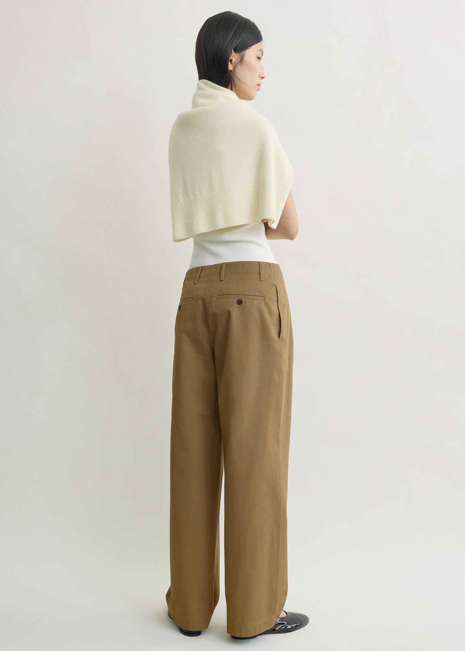 Relaxed chino trousers hazel