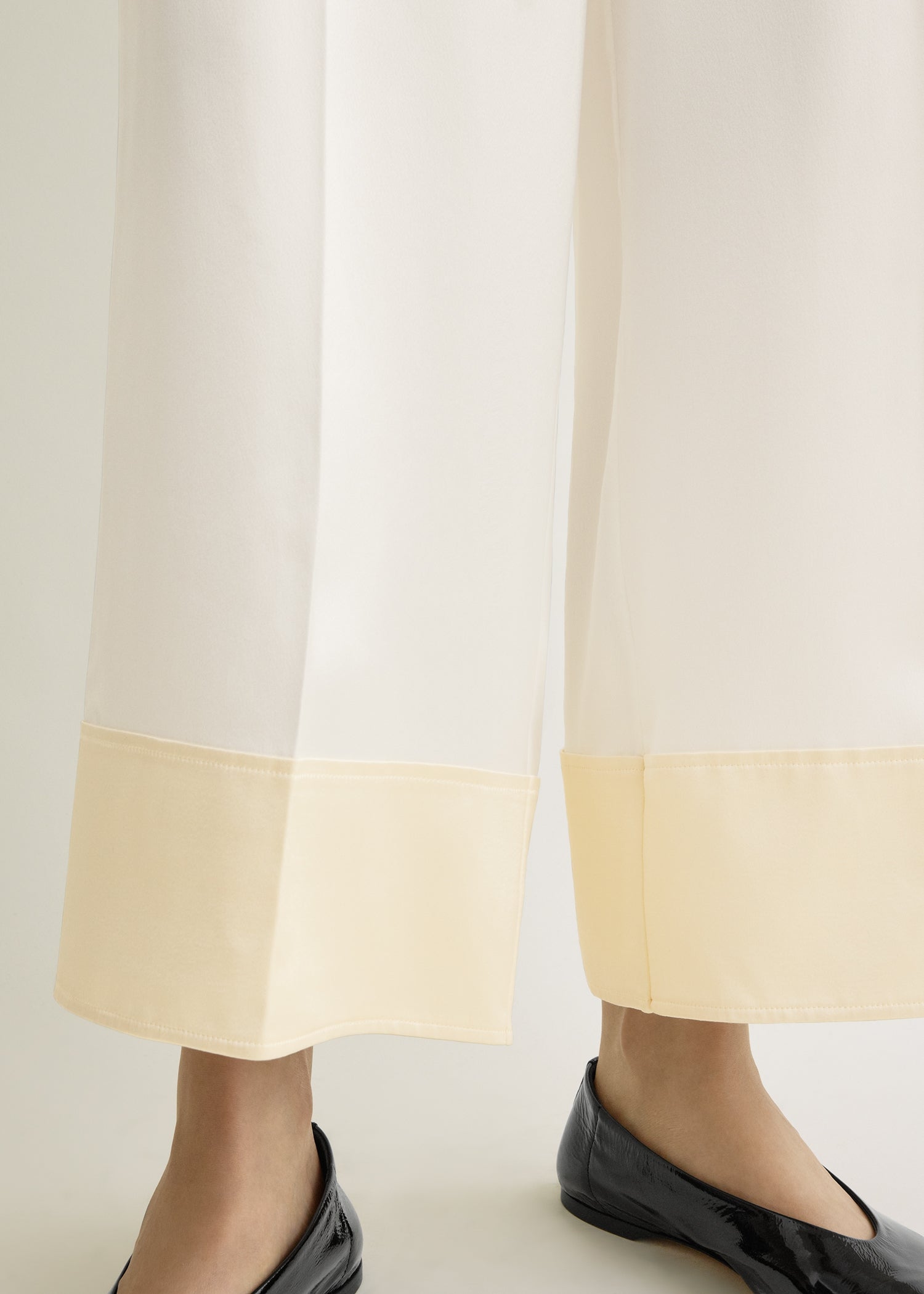 Satin drawstring trousers white